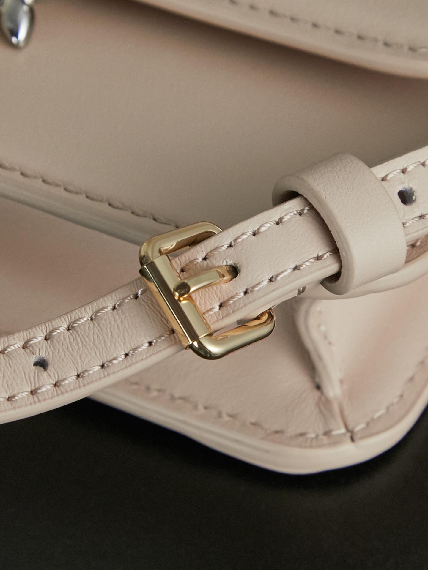 Louis Vuitton LV Bloom Wallet on Chain Bag - Image 6