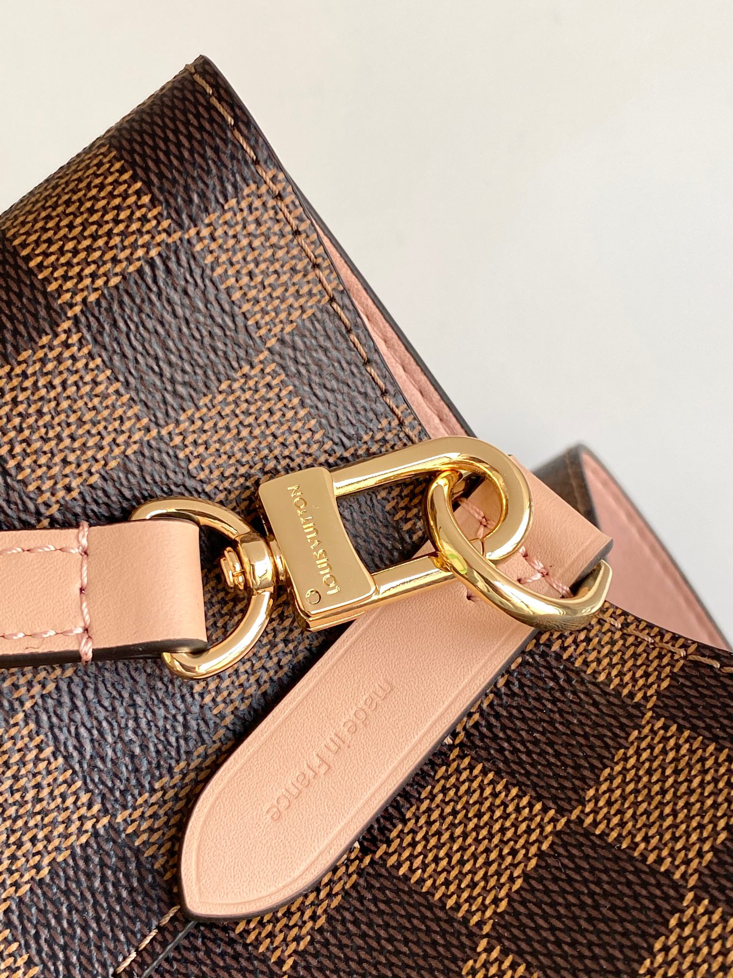 Louis Vuitton NéoNoé Bucket Bag - Image 7