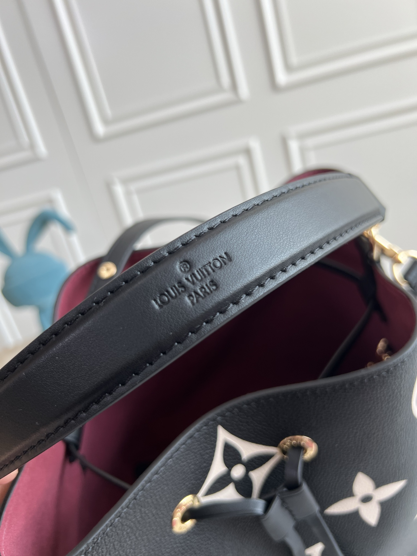 Louis Vuitton NéoNoé MM Bucket Bag M45555 / M45497 - Image 7