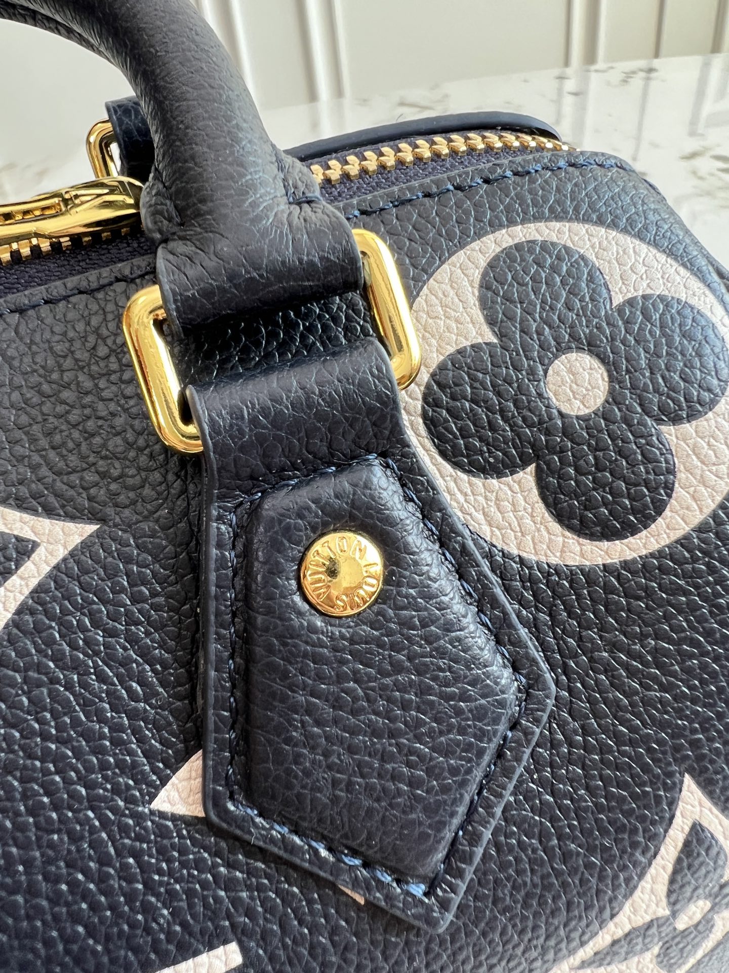 Louis Vuitton Speedy Bandoulière 20 Monogram Empreinte Crossbody Bag - Image 7