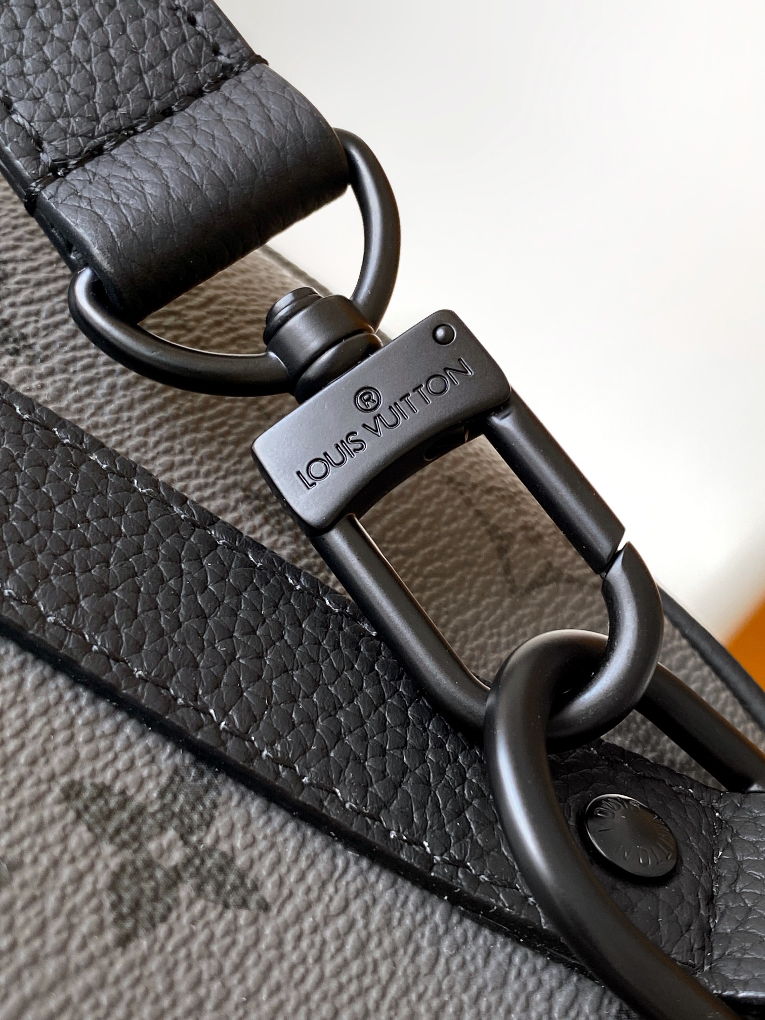 Louis Vuitton Keepall Bandoulière 35 Monogram Eclipse Bag M28370 - Image 7