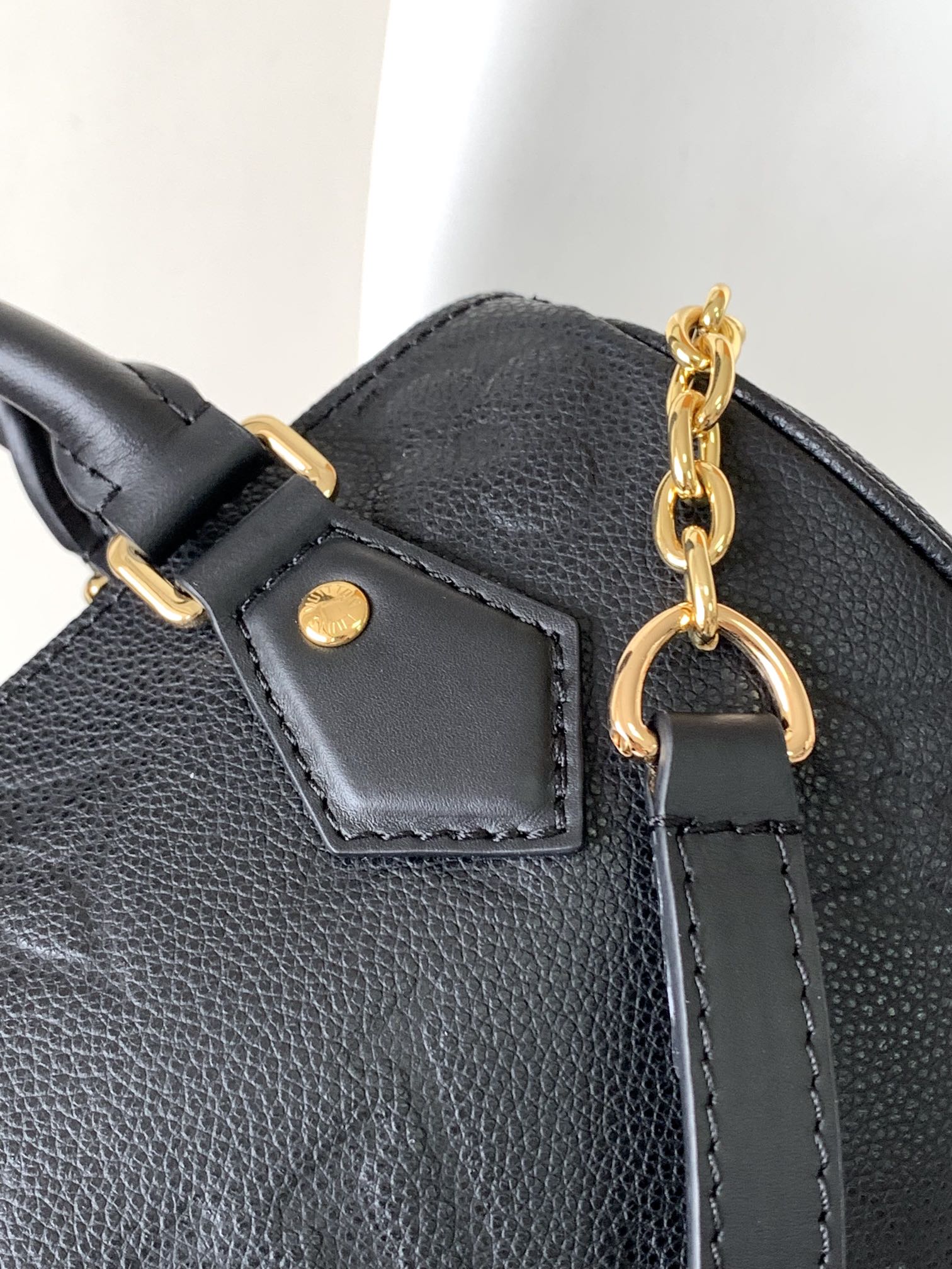 Louis Vuitton Speedy Bandouliere 20 Monogram Empreinte Leather Crossbody Bag - Image 7
