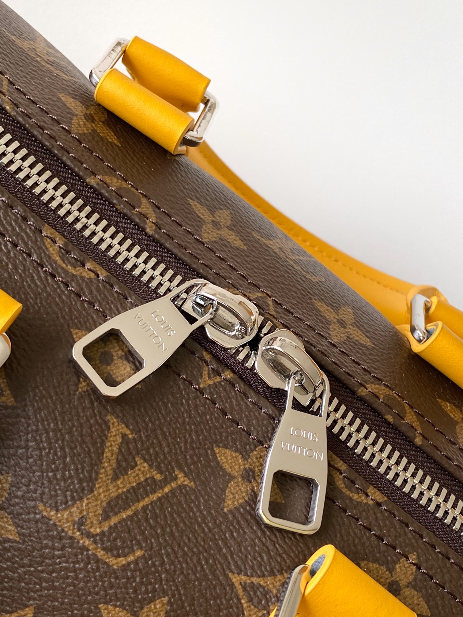 Louis Vuitton Keepall Bandoulière 35 Travel Bag in Monogram Eclipse - Image 7