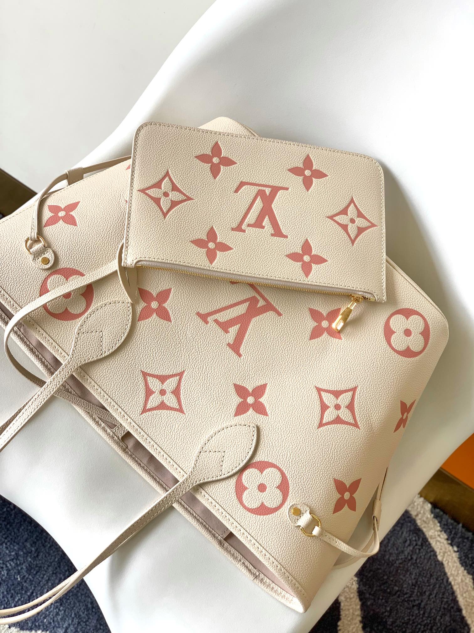 Louis Vuitton Neverfull MM Shopping Tote M21579 - Image 7