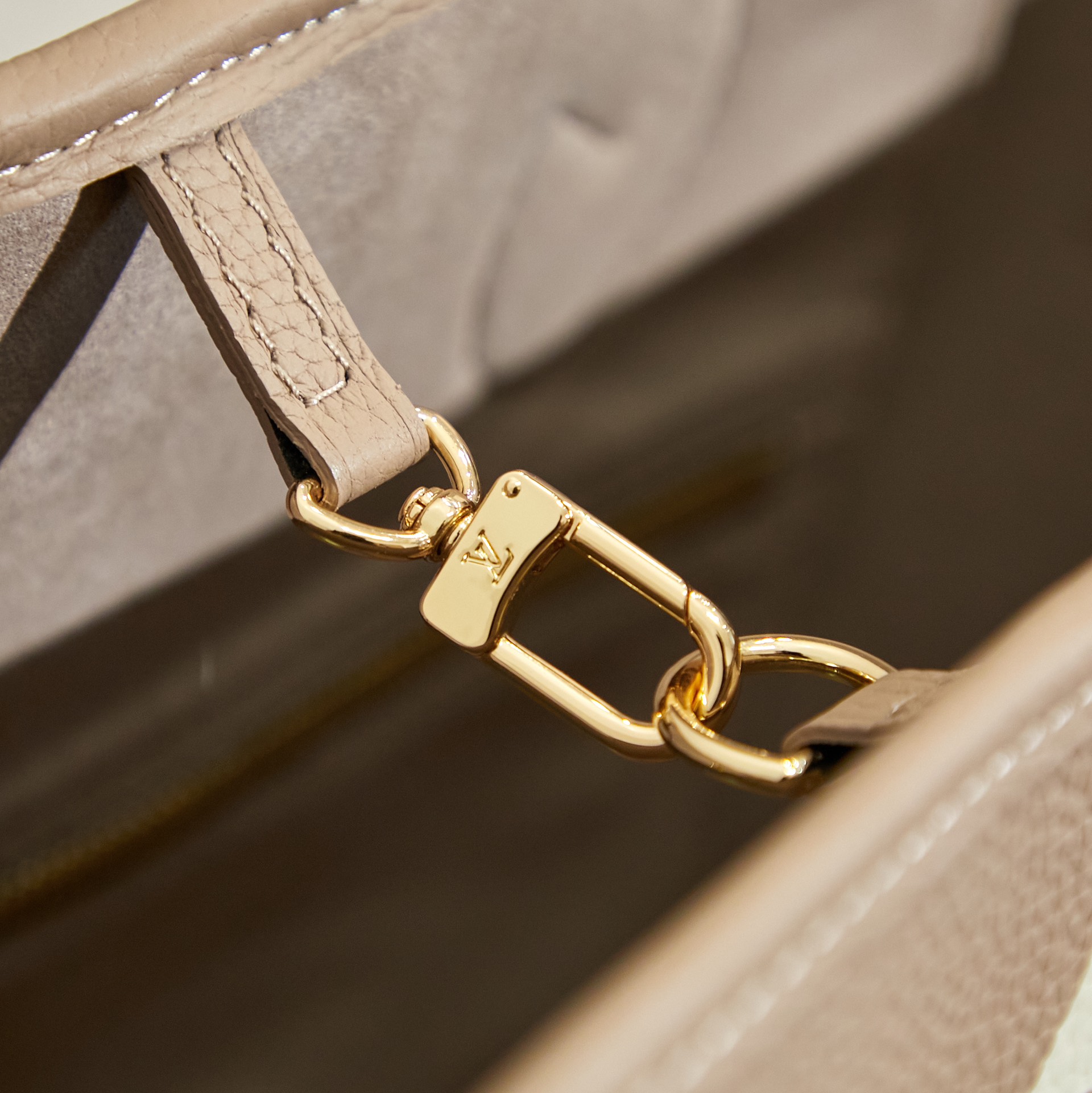 Louis Vuitton Neverfull MM Tote Bag in Monogram Empreinte Leather - Image 7