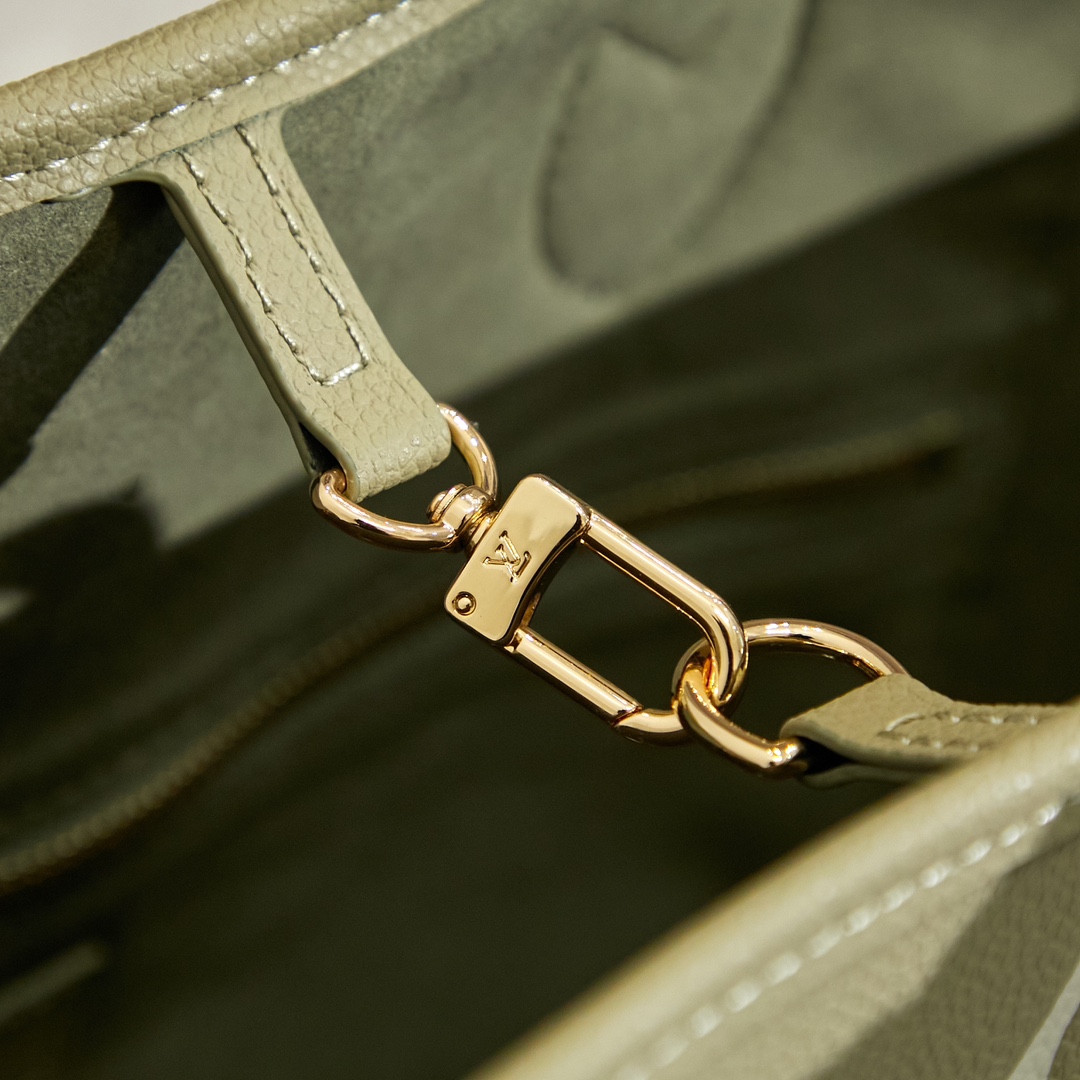 Louis Vuitton Neverfull MM Tote Bag - Image 7