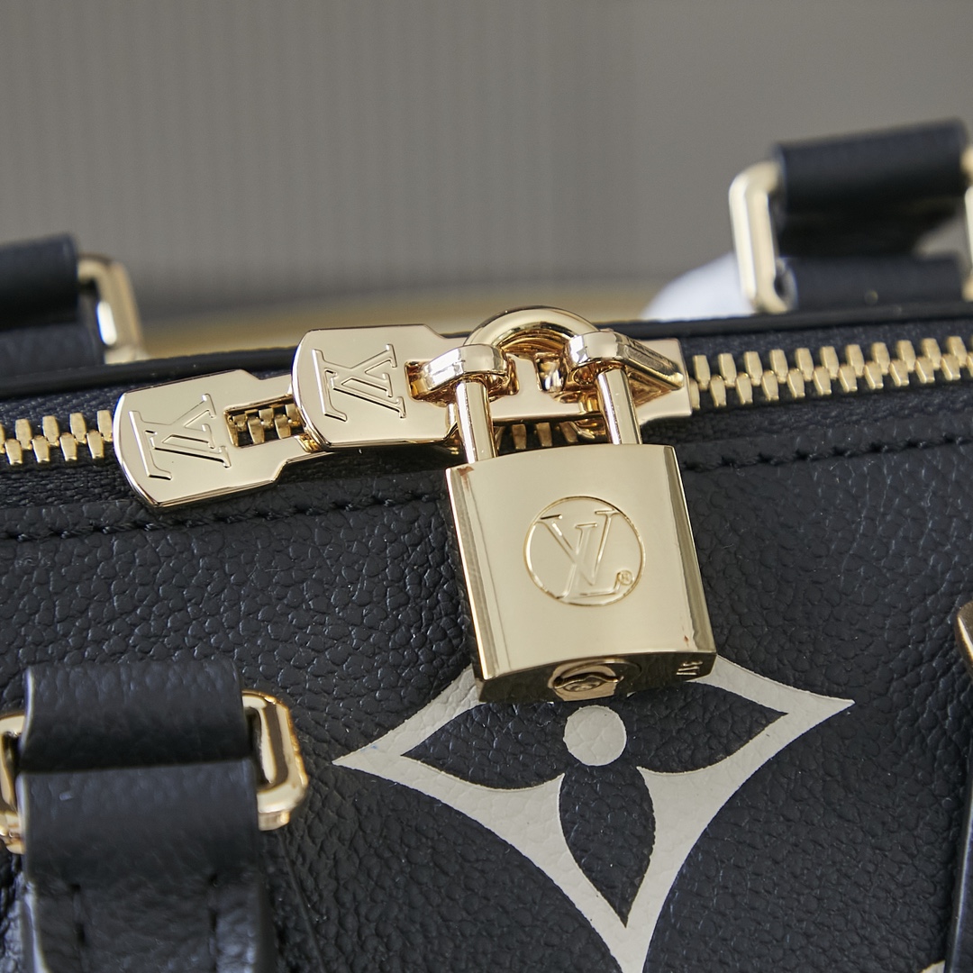 Louis Vuitton Speedy Bandouliere 20 Monogram Empreinte Leather Crossbody Bag - Image 7