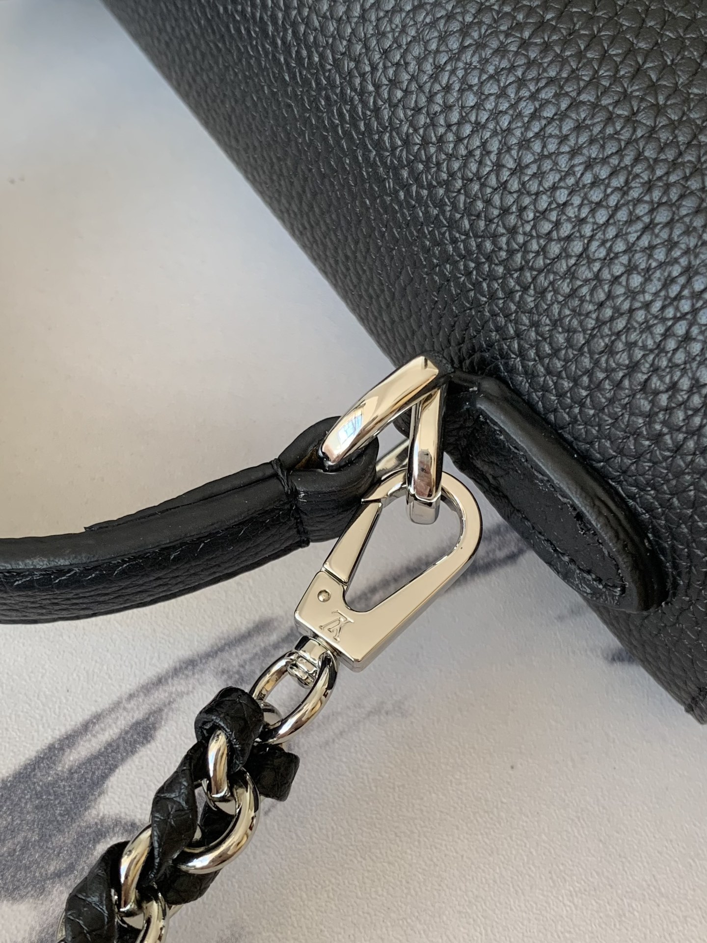 Louis Vuitton Lockme Ever Mini Handbag - Image 7