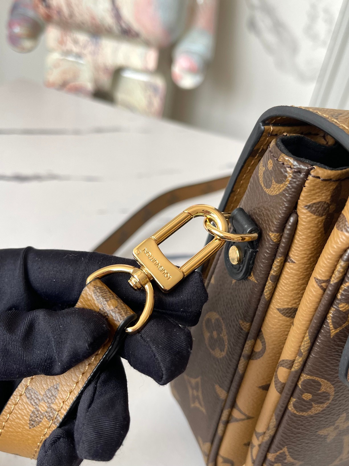 Louis Vuitton Pochette Métis Monogram Shoulder Bag - Image 7