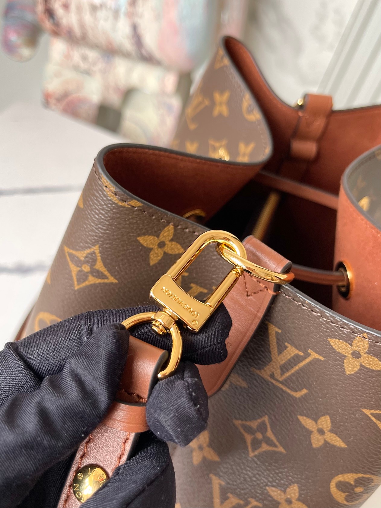 Louis Vuitton NeoNoe Monogram Bucket Crossbody Bag M44887 – Caramel - Image 7