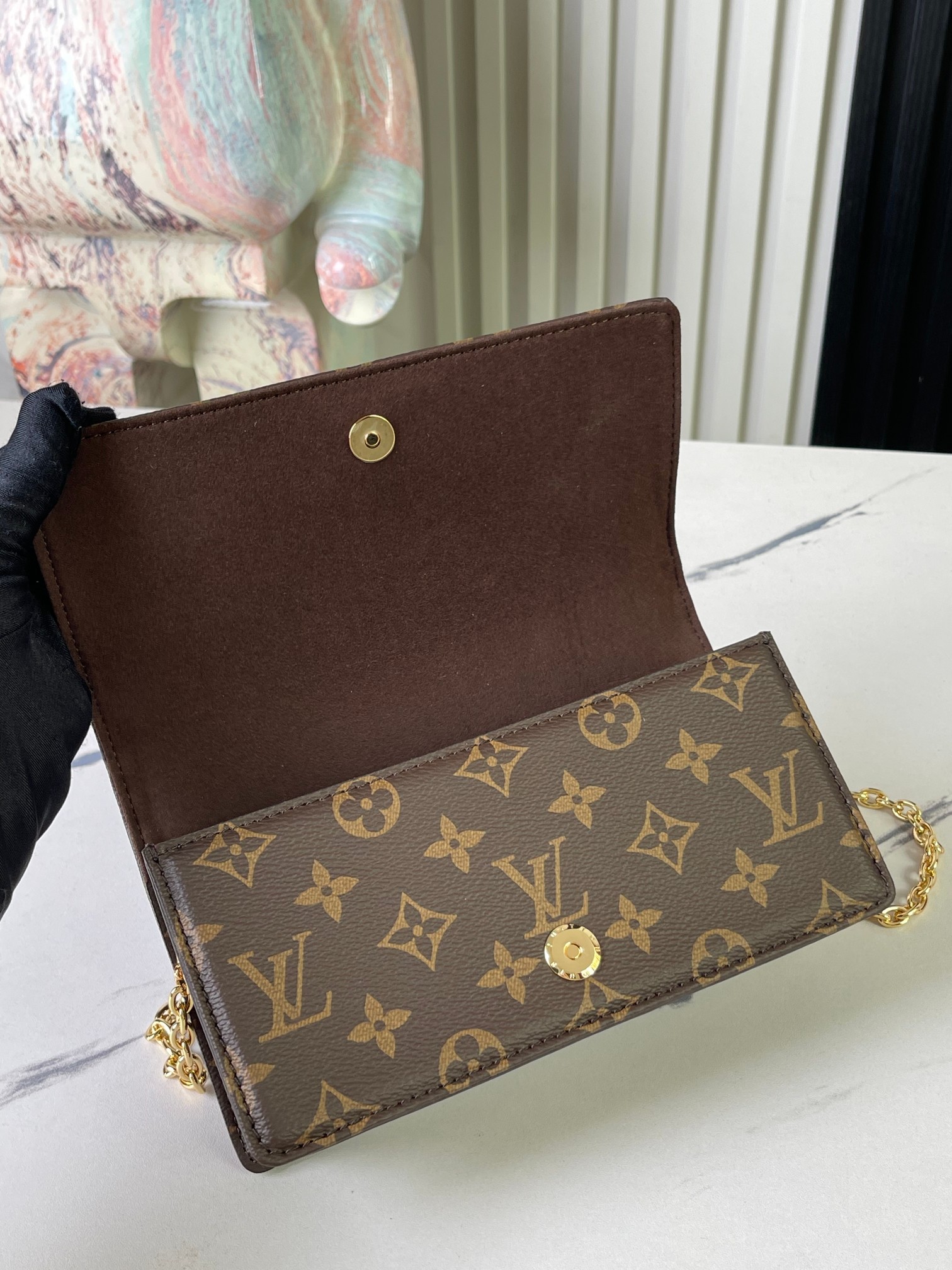 Louis Vuitton Lily WOC Monogram Chain Wallet - Image 7