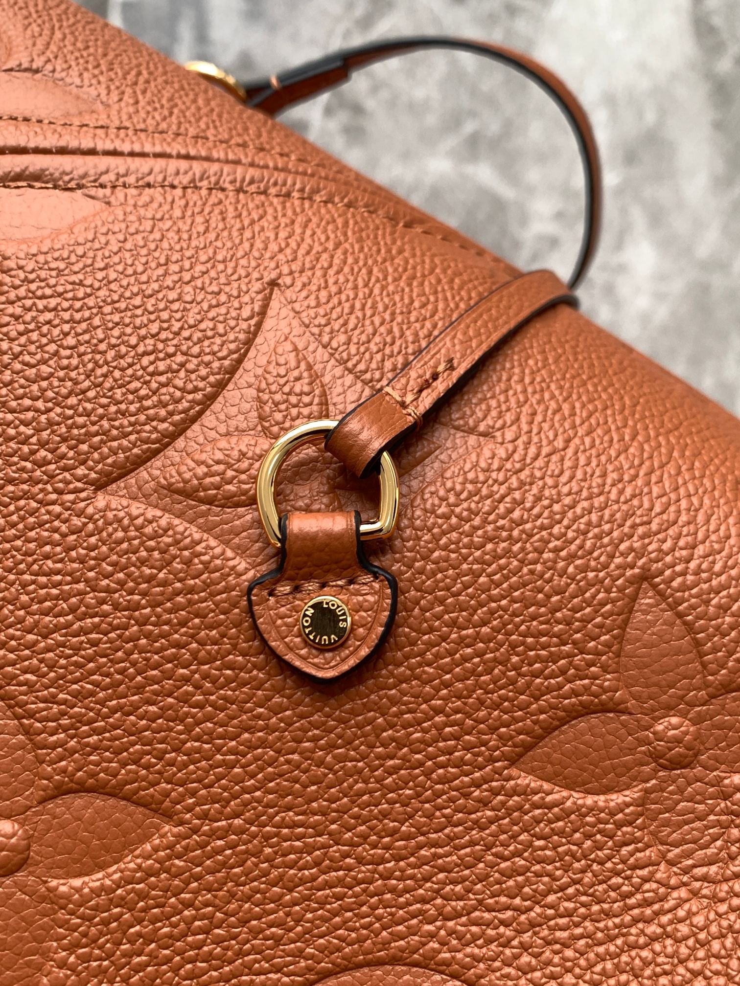 Neverfull MM Tote Bag with Removable Zippered Pouch - Image 7