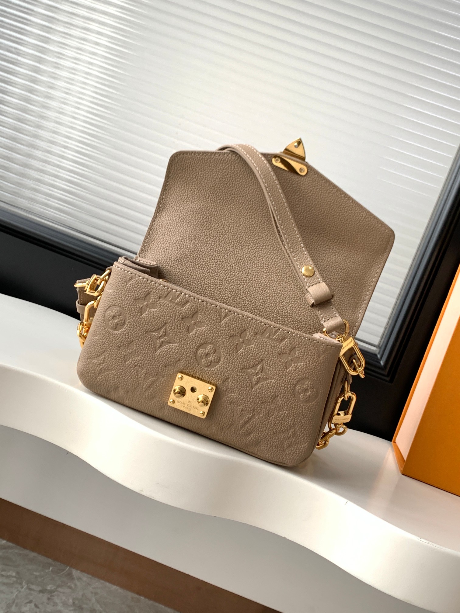 Pochette Metis East West Shoulder Bag in Monogram Empreinte Leather - Image 7