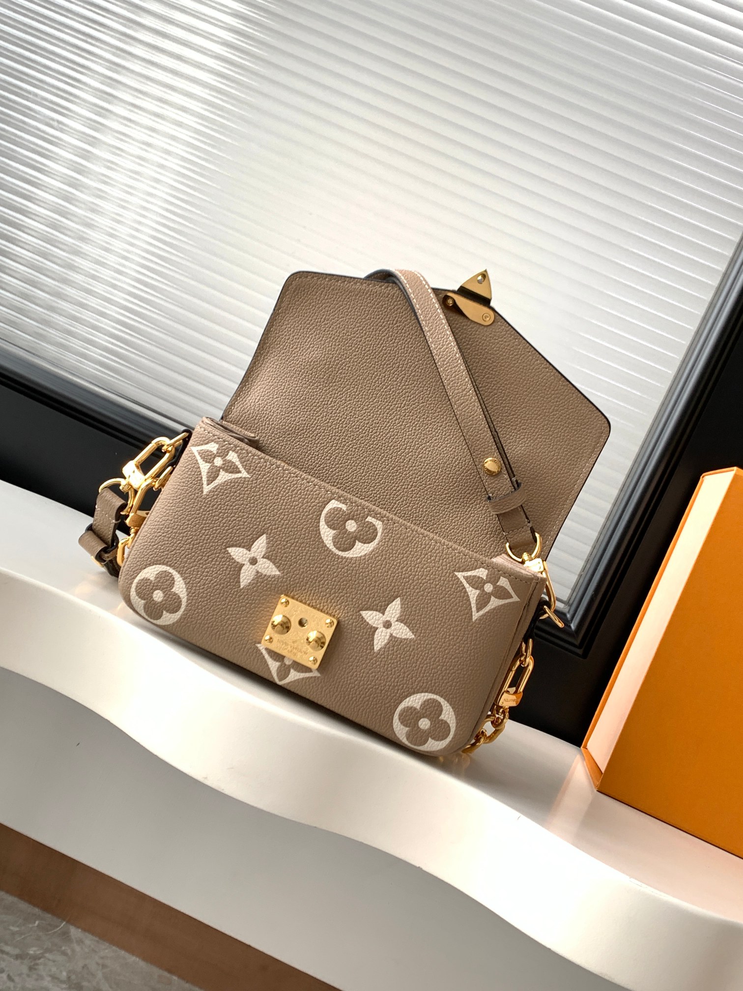 Louis Vuitton Pochette Metis East West Crossbody Bag - Image 7