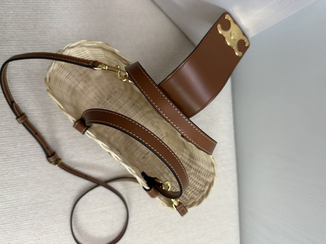 Woven Plant-Fiber Handbag with Natural Cowhide Trim - Image 7