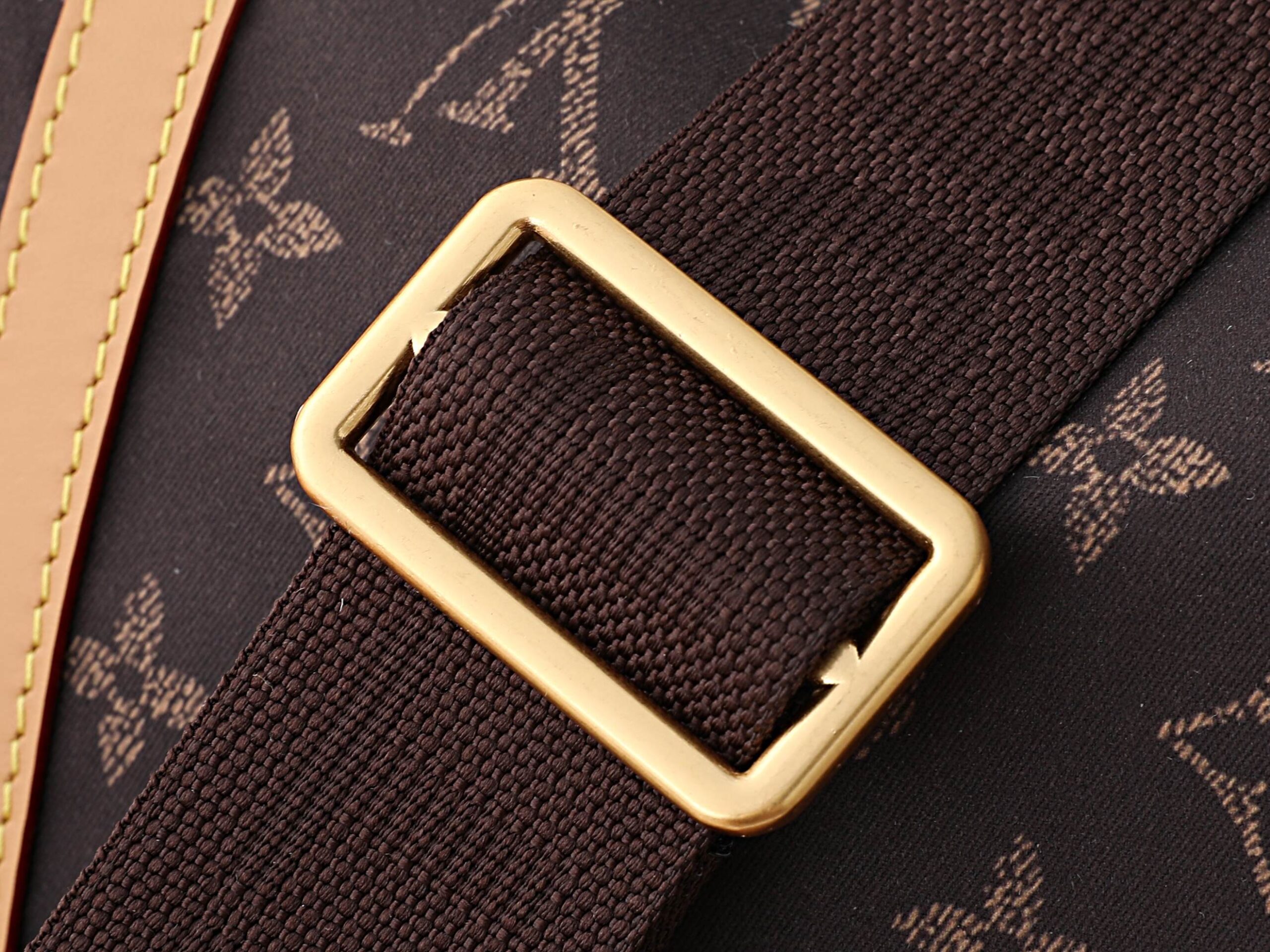 Louis Vuitton Jet Lag Bag - Image 7