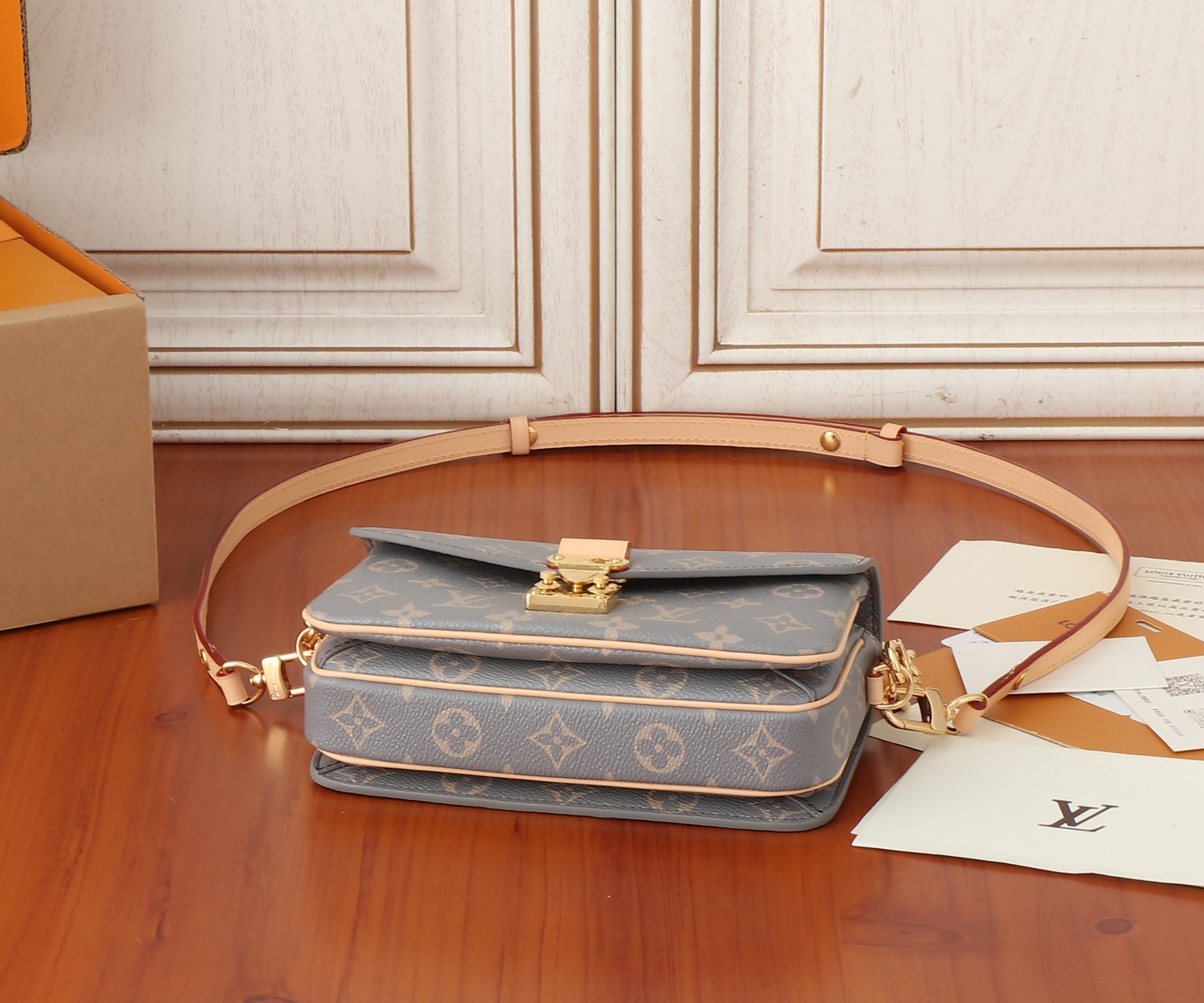Louis Vuitton Pochette Métis East West Crossbody Bag - Image 7