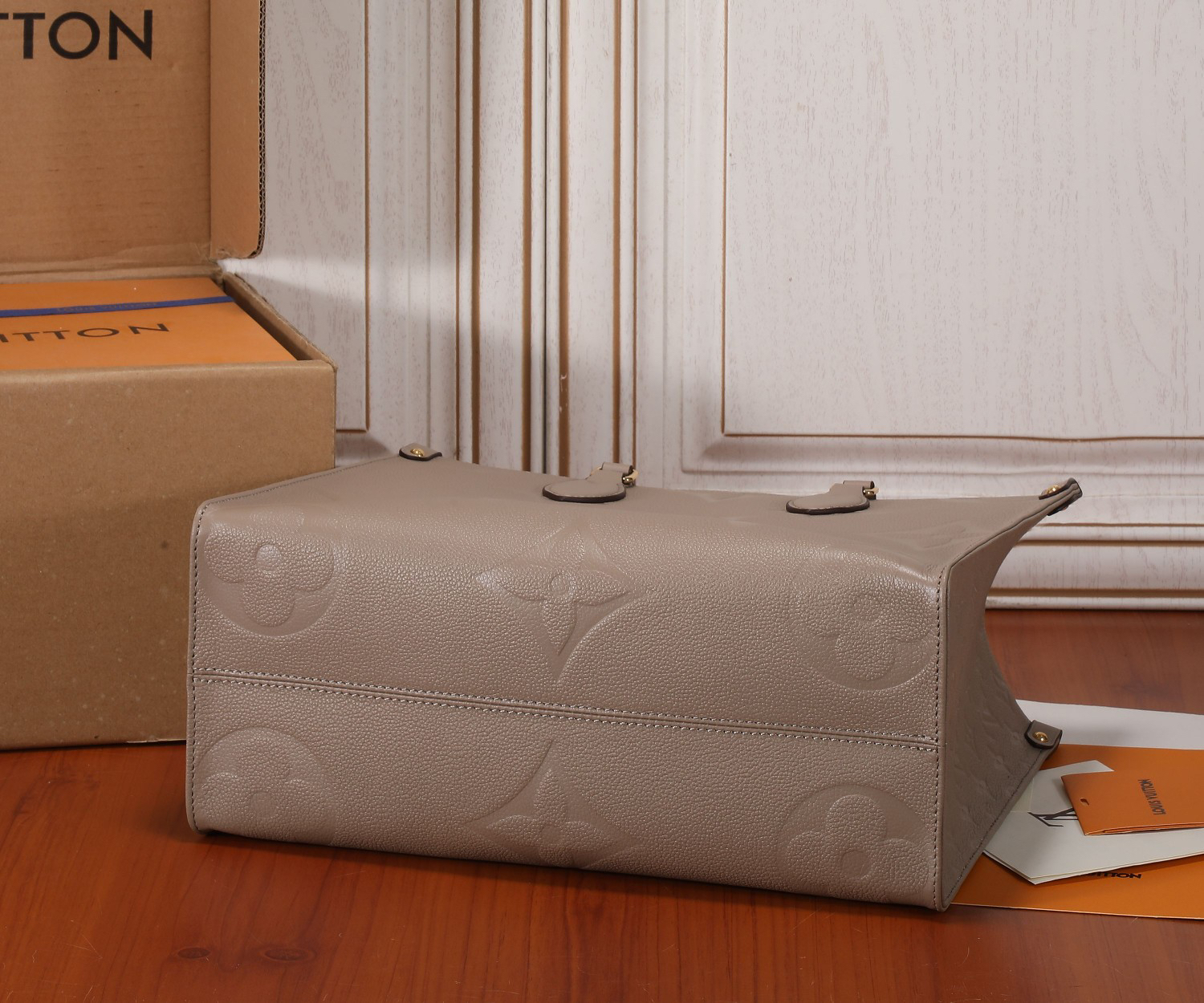 Louis Vuitton OnTheGo Medium Monogram Tote Bag - Image 7