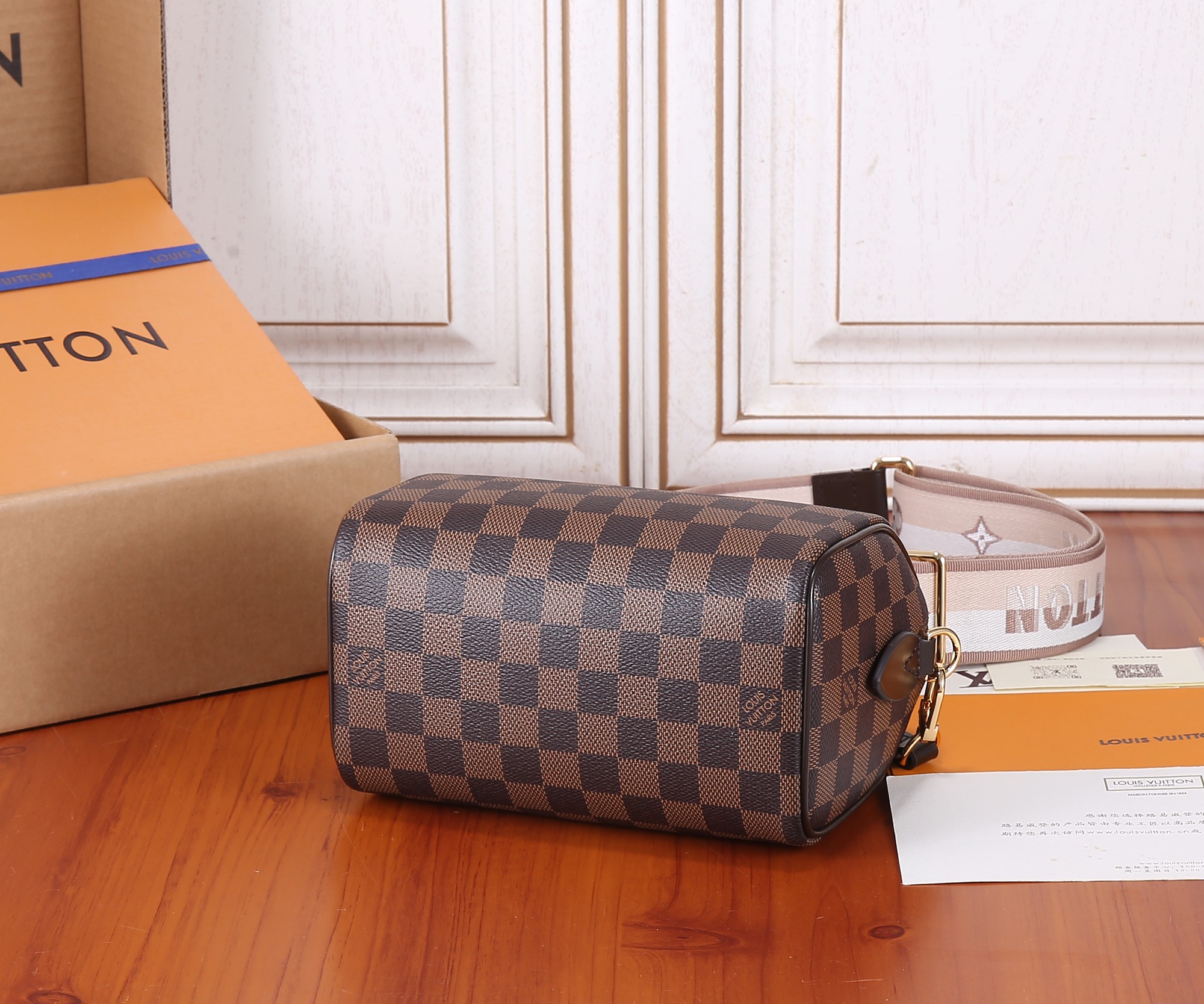 Louis Vuitton Speedy Bandouliere 20 Monogram Crossbody Bag - Image 7