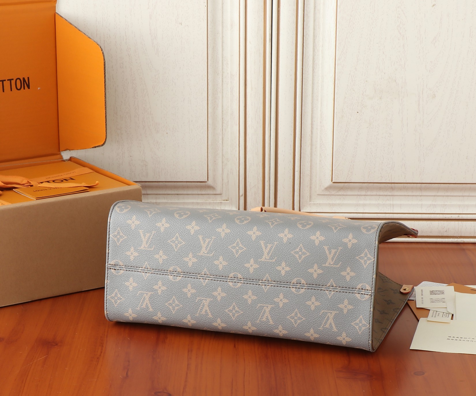 Louis Vuitton OnTheGo Medium Bag M12415 - Image 7