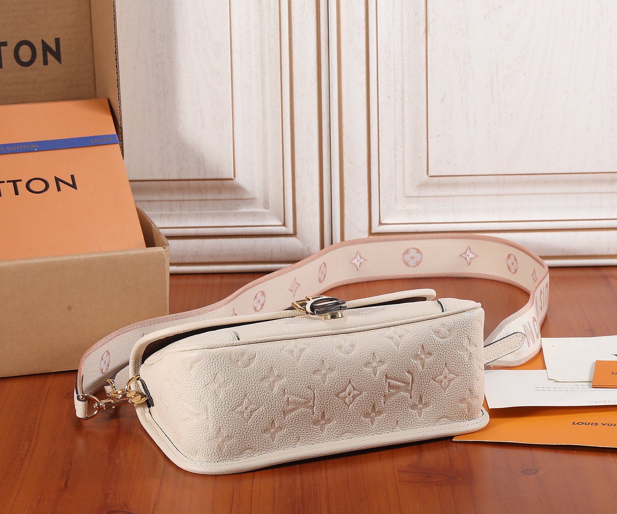 Louis Vuitton Diane Shoulder Bag in Monogram Empreinte Leather - Image 7