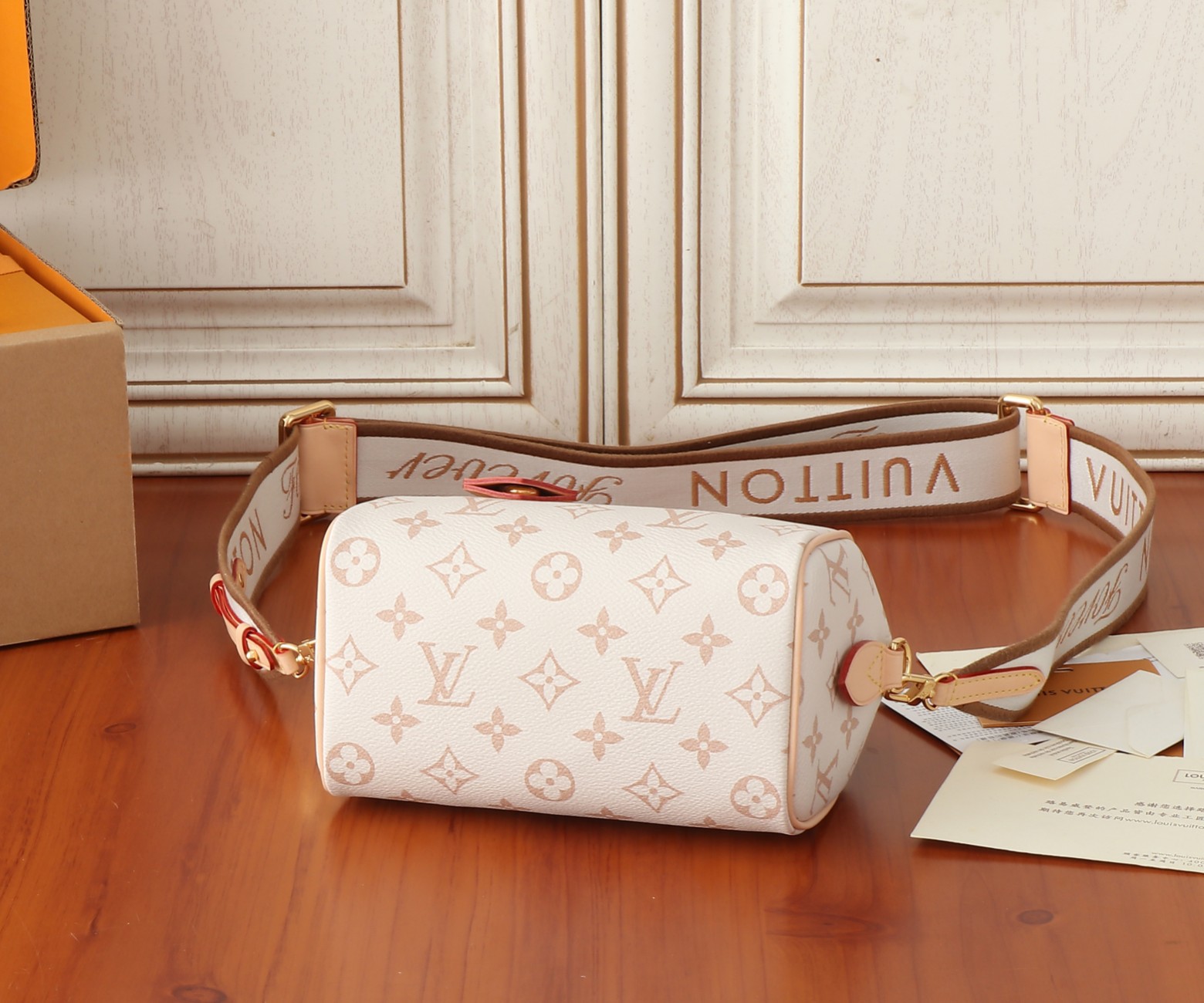 Louis Vuitton Speedy 18 Handbag, Model M24474 - Image 7