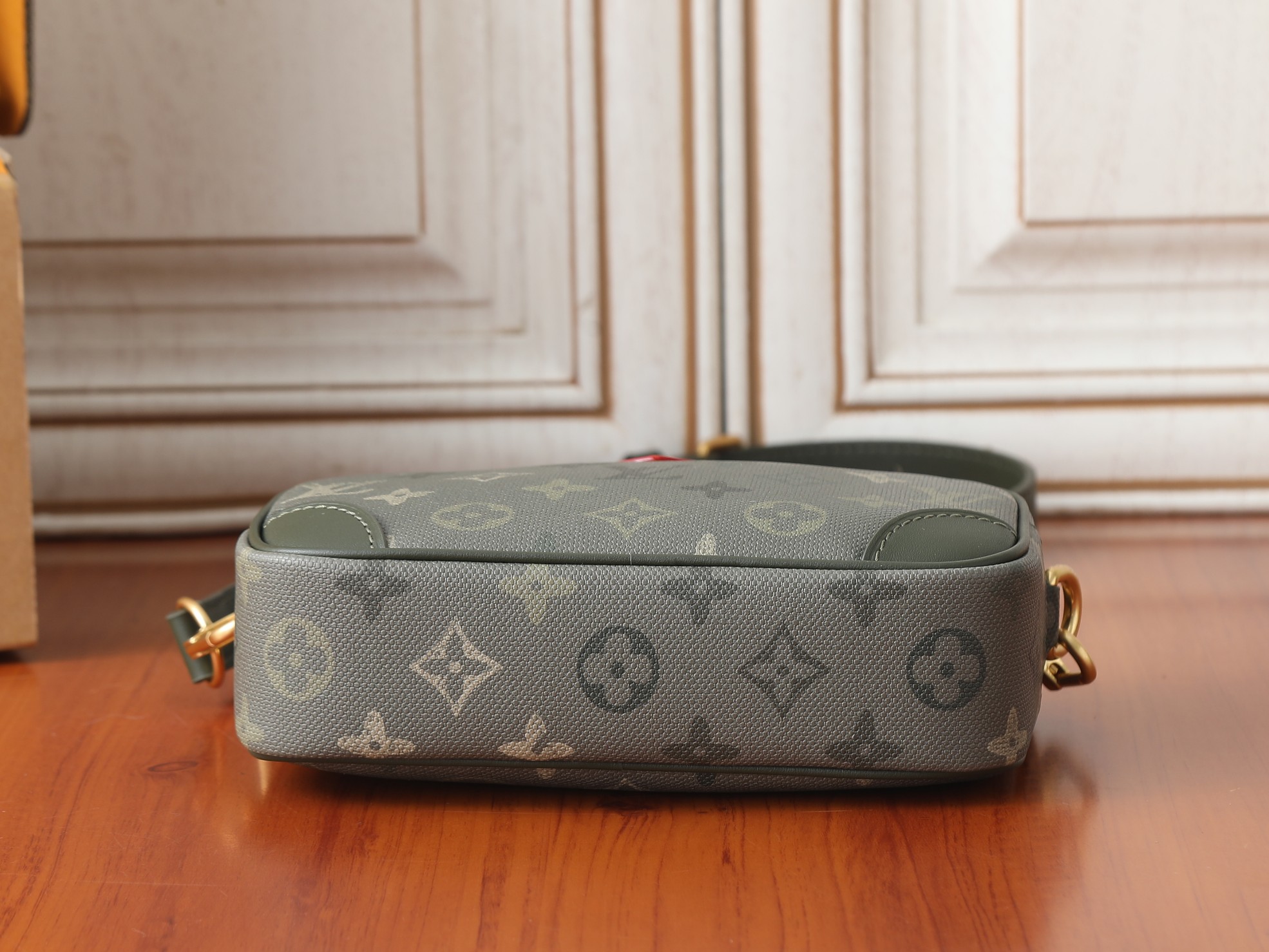 Louis Vuitton Trocadero Mini Shoulder Bag in Monogram Surplus Canvas - Image 7