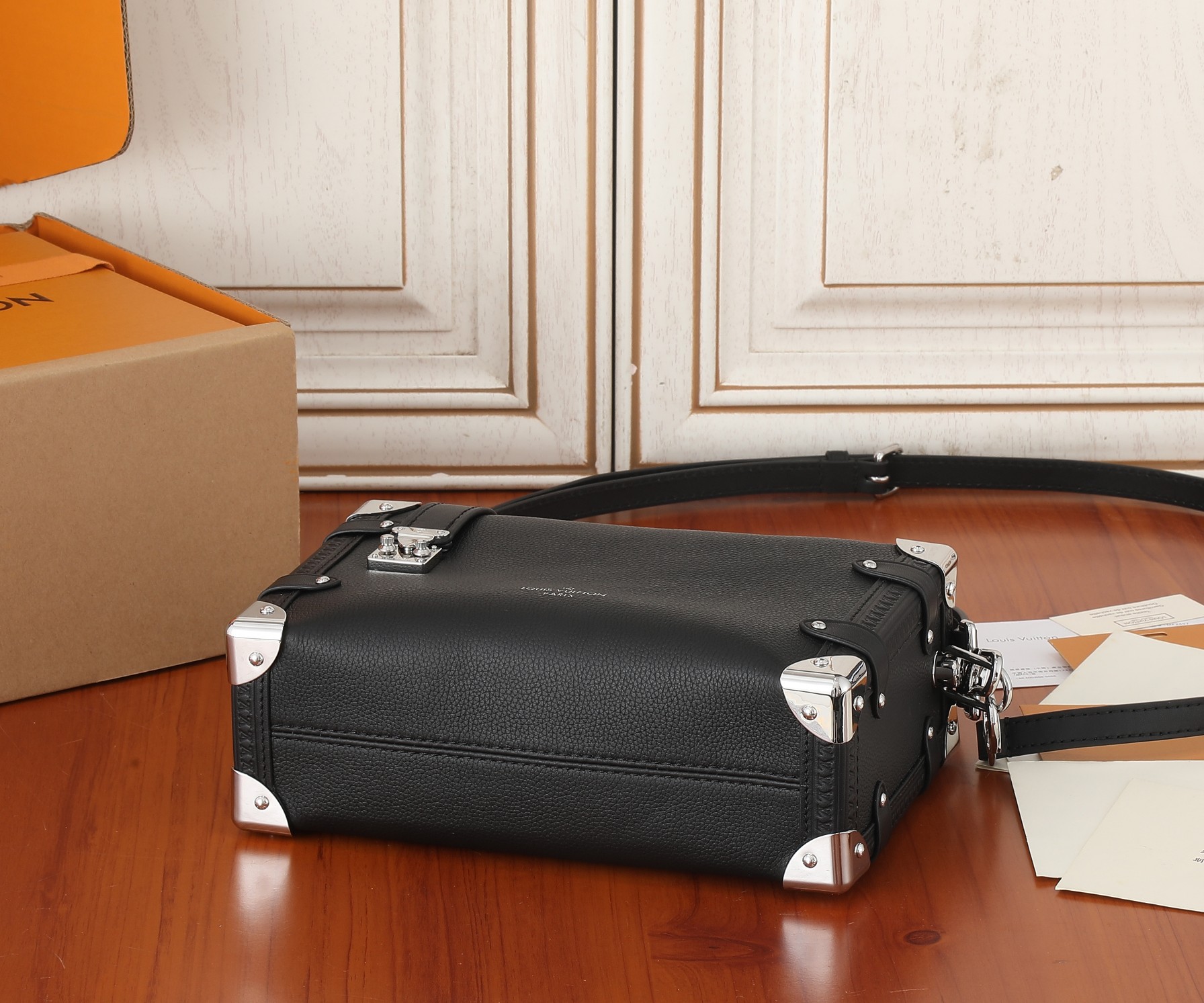 Louis Vuitton Side Trunk Medium Handbag - Image 7