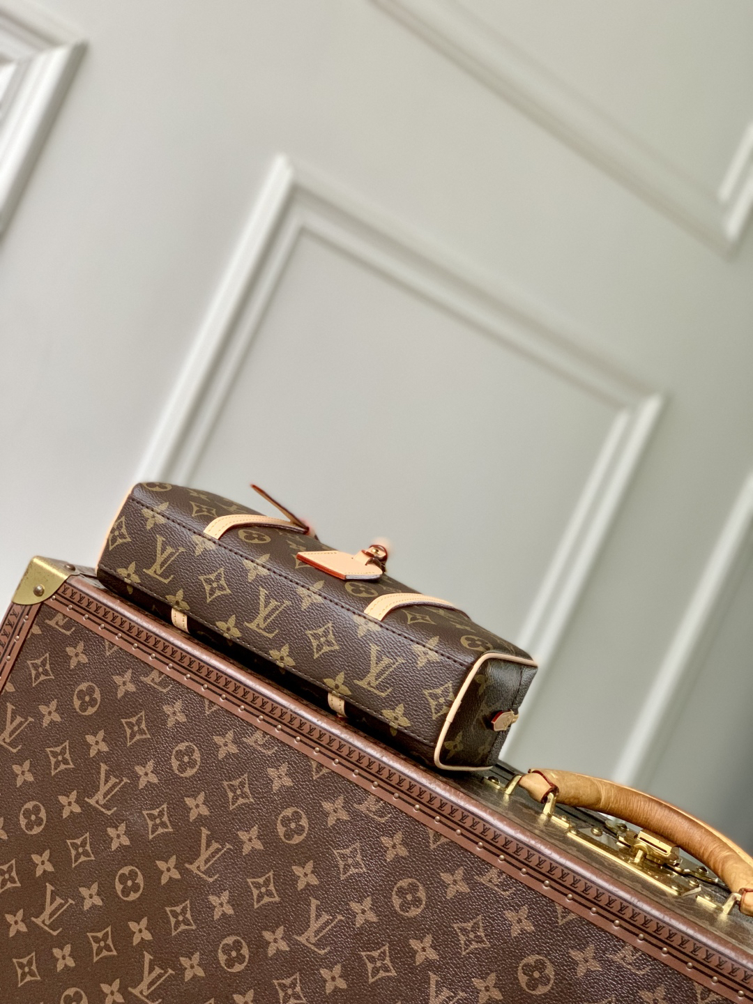 Louis Vuitton Hang On Shoulder Bag in Monogram Canvas - Image 7
