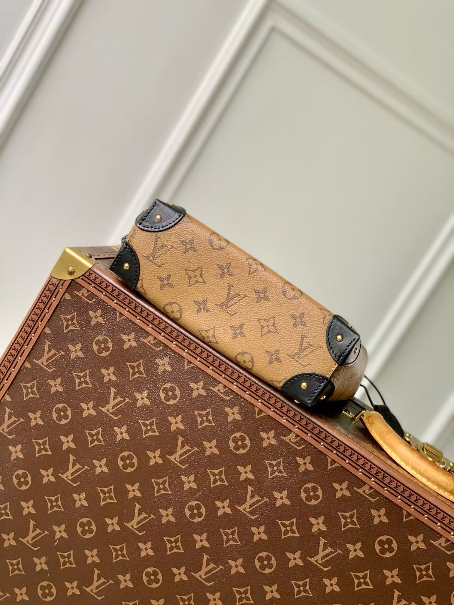 Louis Vuitton Monogram Reverse Noé Handbag M13324 - Image 7