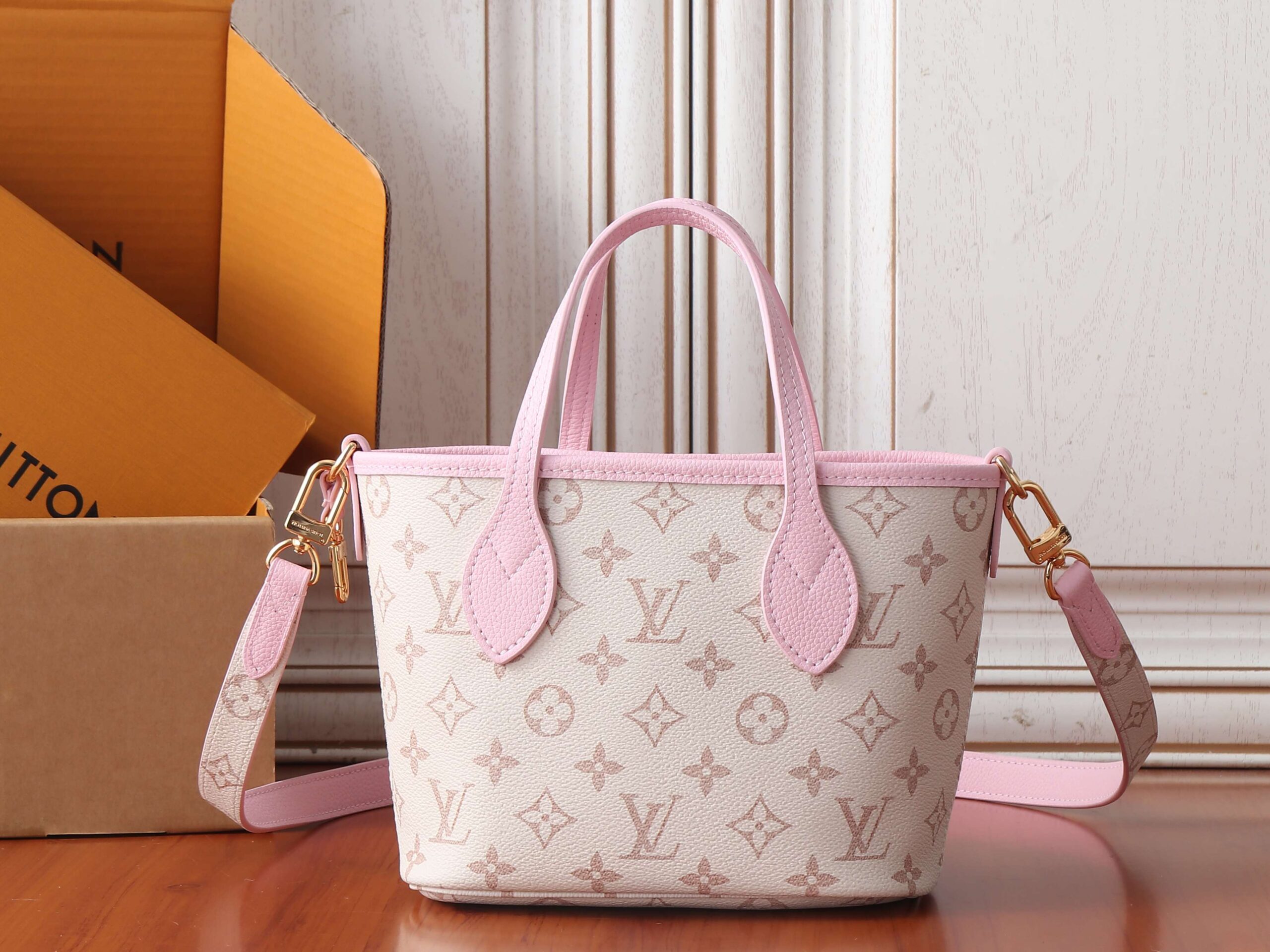 Louis Vuitton Neverfull Inside Out BB Handbag in Monogram Dune - Image 7