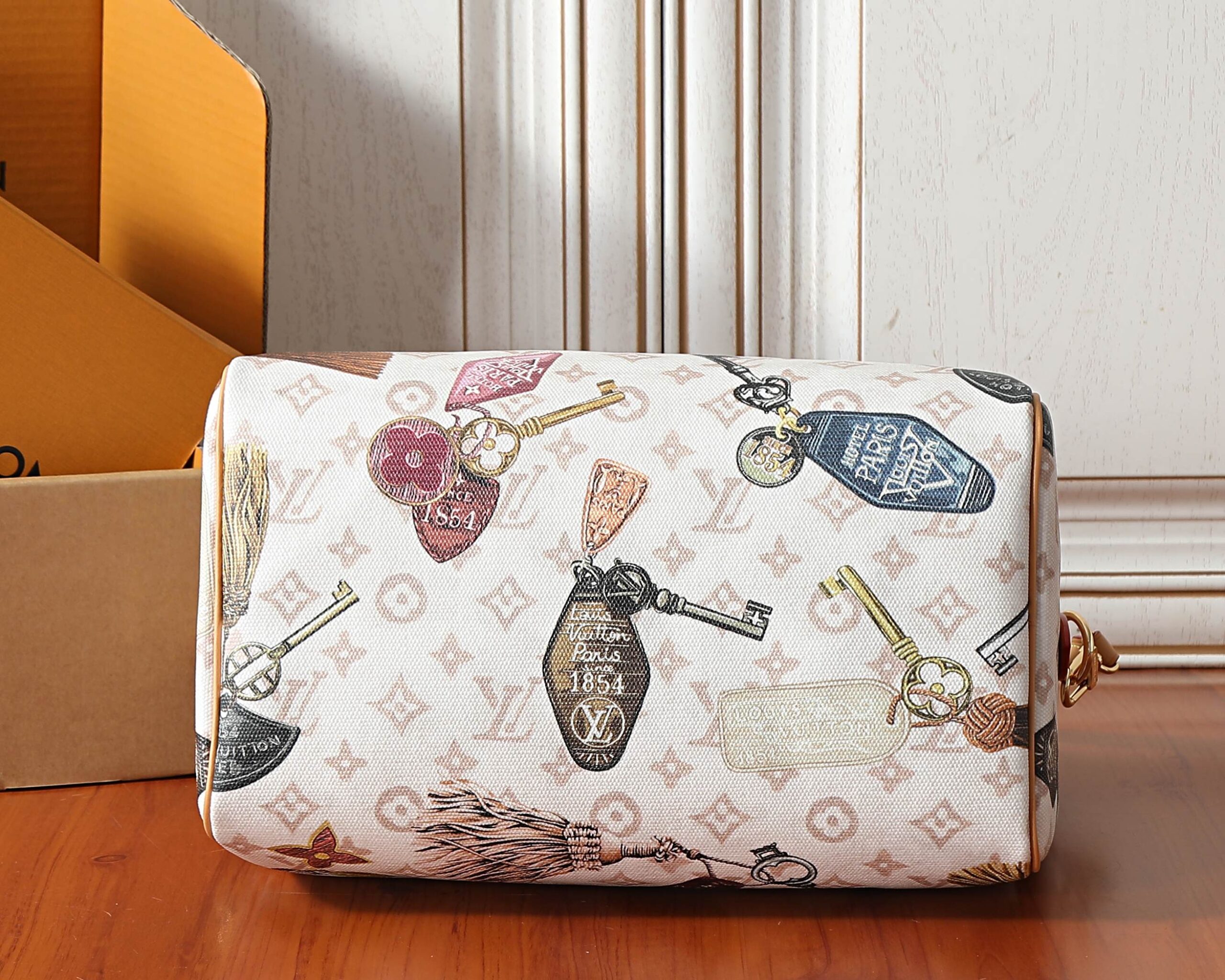 Getaway Speedy 30 Soft Handbag - Image 7