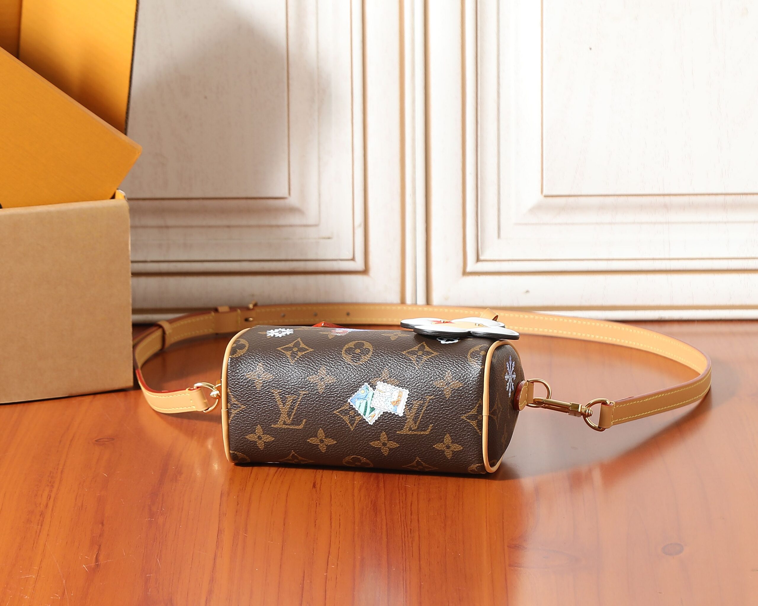 Louis Vuitton Nano Speedy Handbag M15330 - Image 7