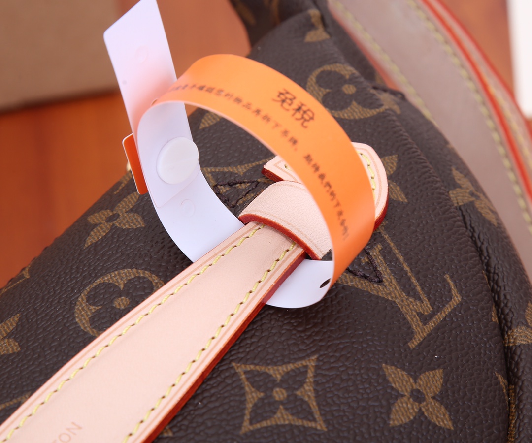 Louis Vuitton Monogram Belt Bag M43644 - Image 7