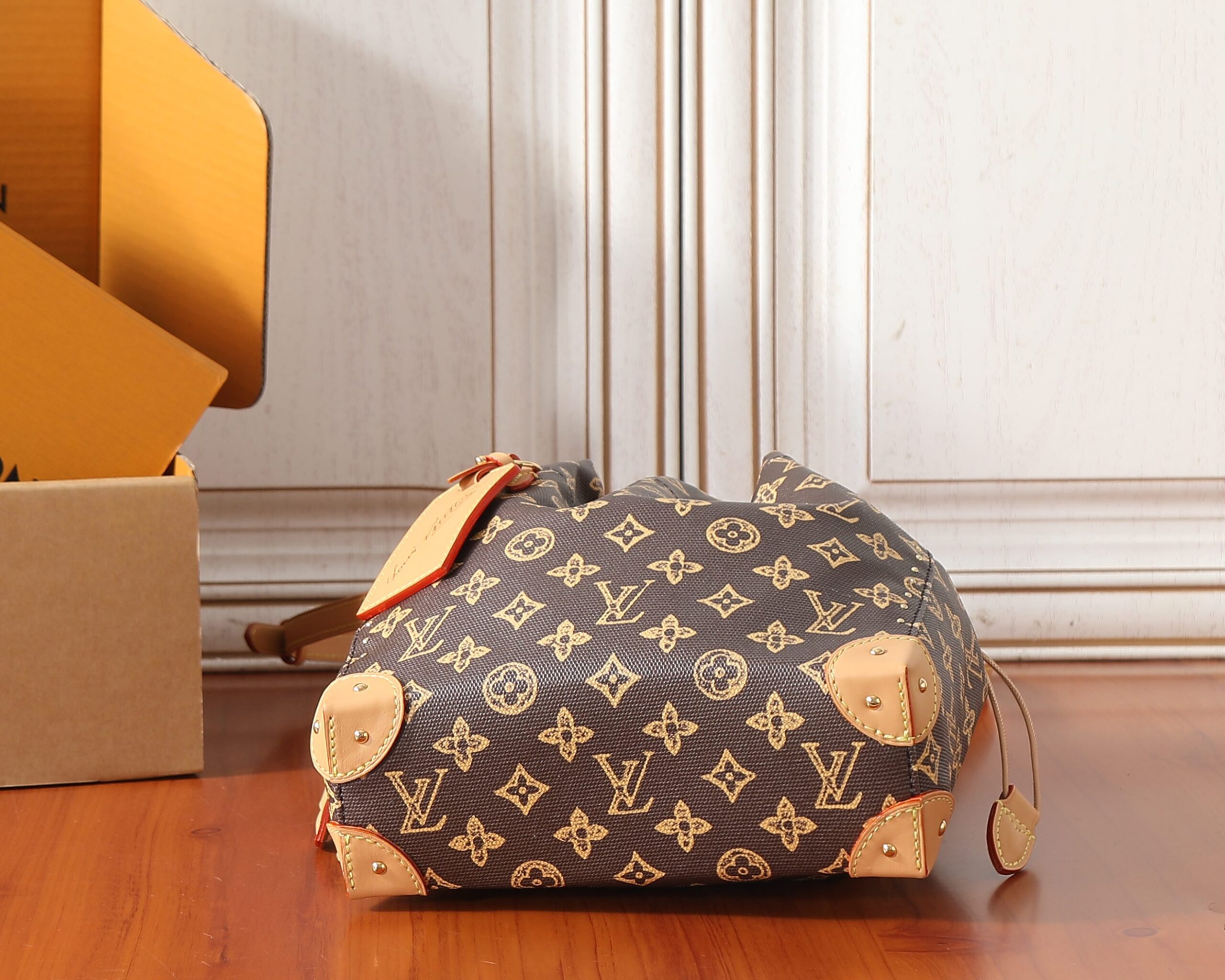 Louis Vuitton Noe Trunk Monogram Origine Shoulder Bag - Image 7