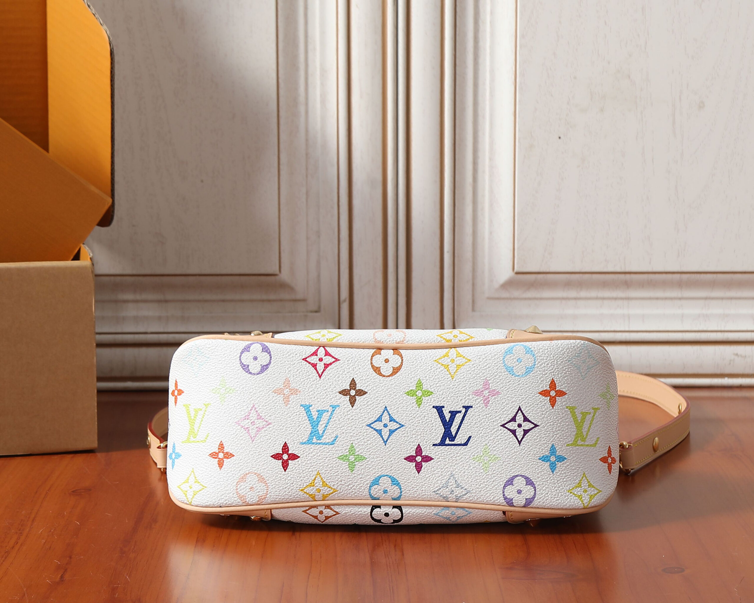 Louis Vuitton Boulogne PM Monogram Shoulder Bag - Image 7