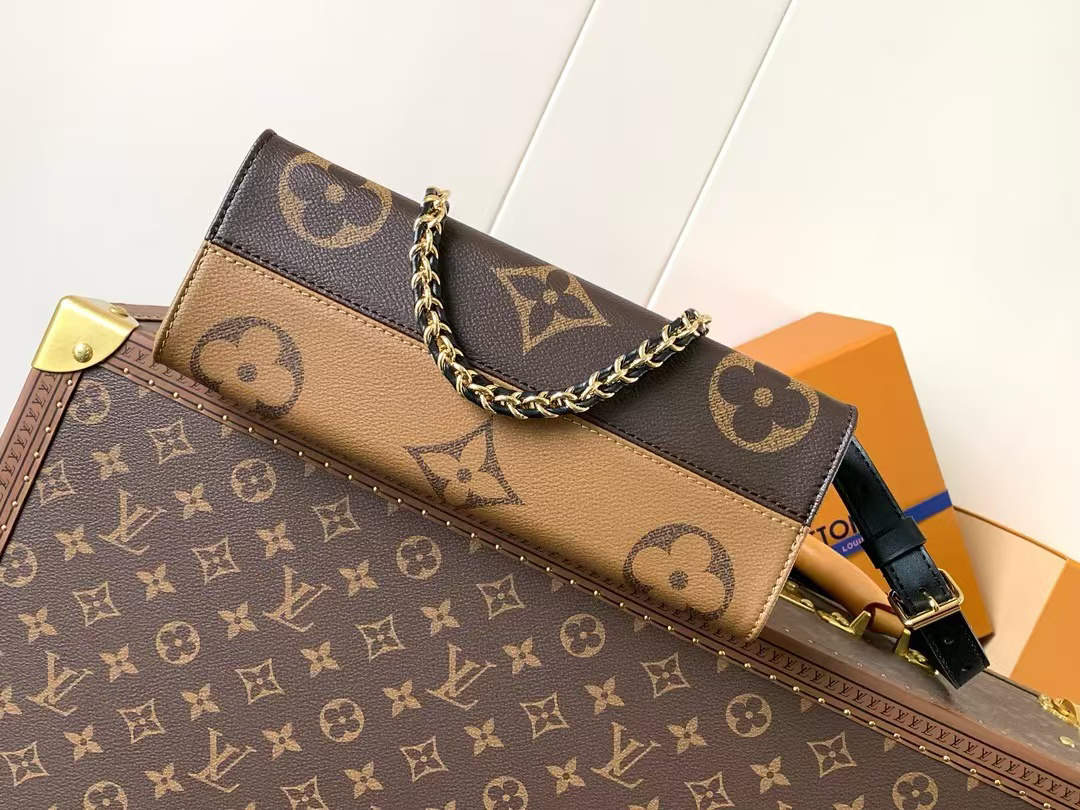 Louis Vuitton OnTheGo East-West Bag - Image 7