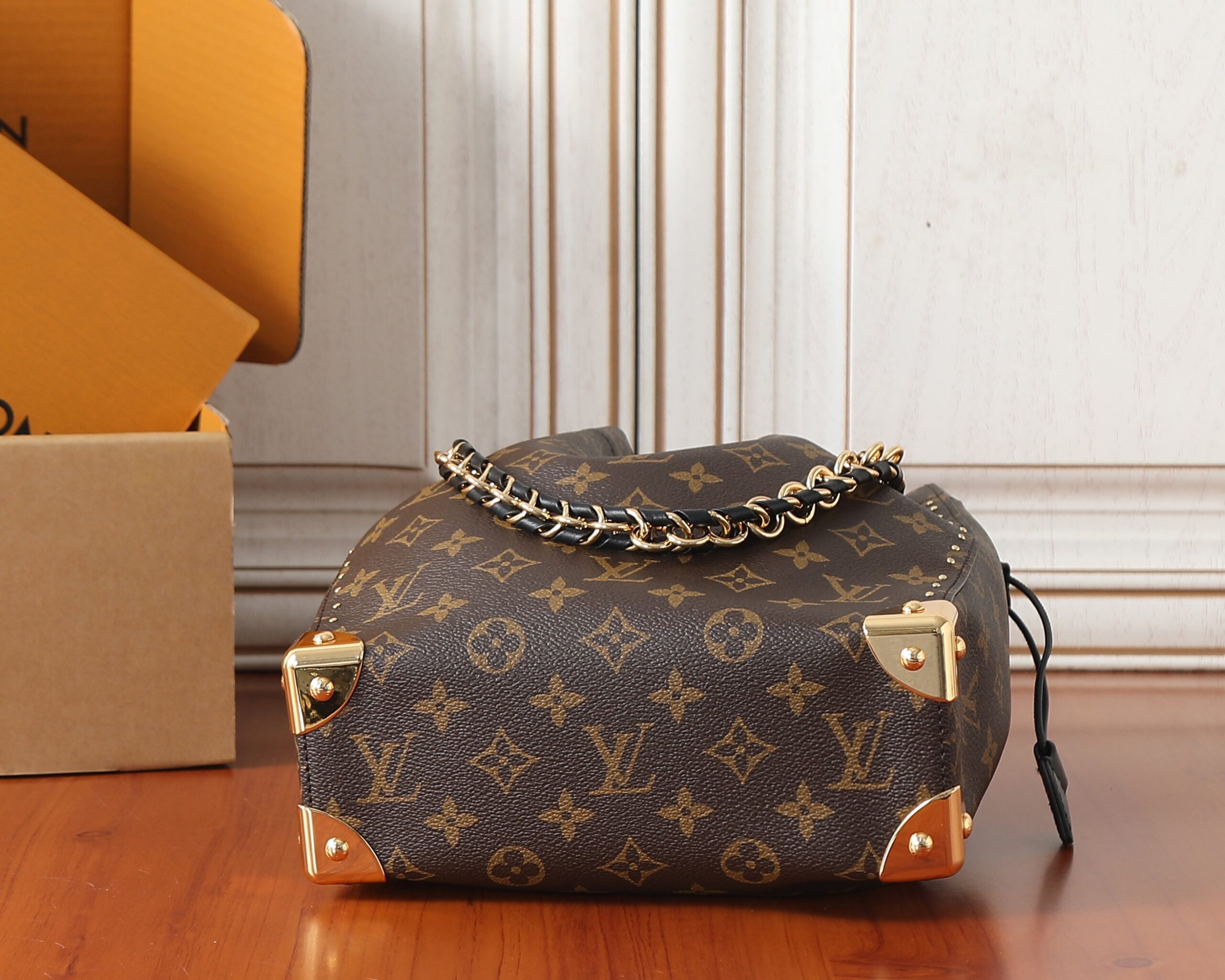 Noé Trunk Monogram Bucket Bag - Image 7