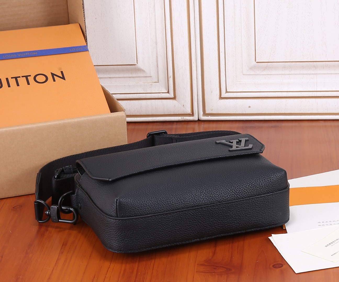 Louis Vuitton Fastline Messenger Bag M22482 - Image 7
