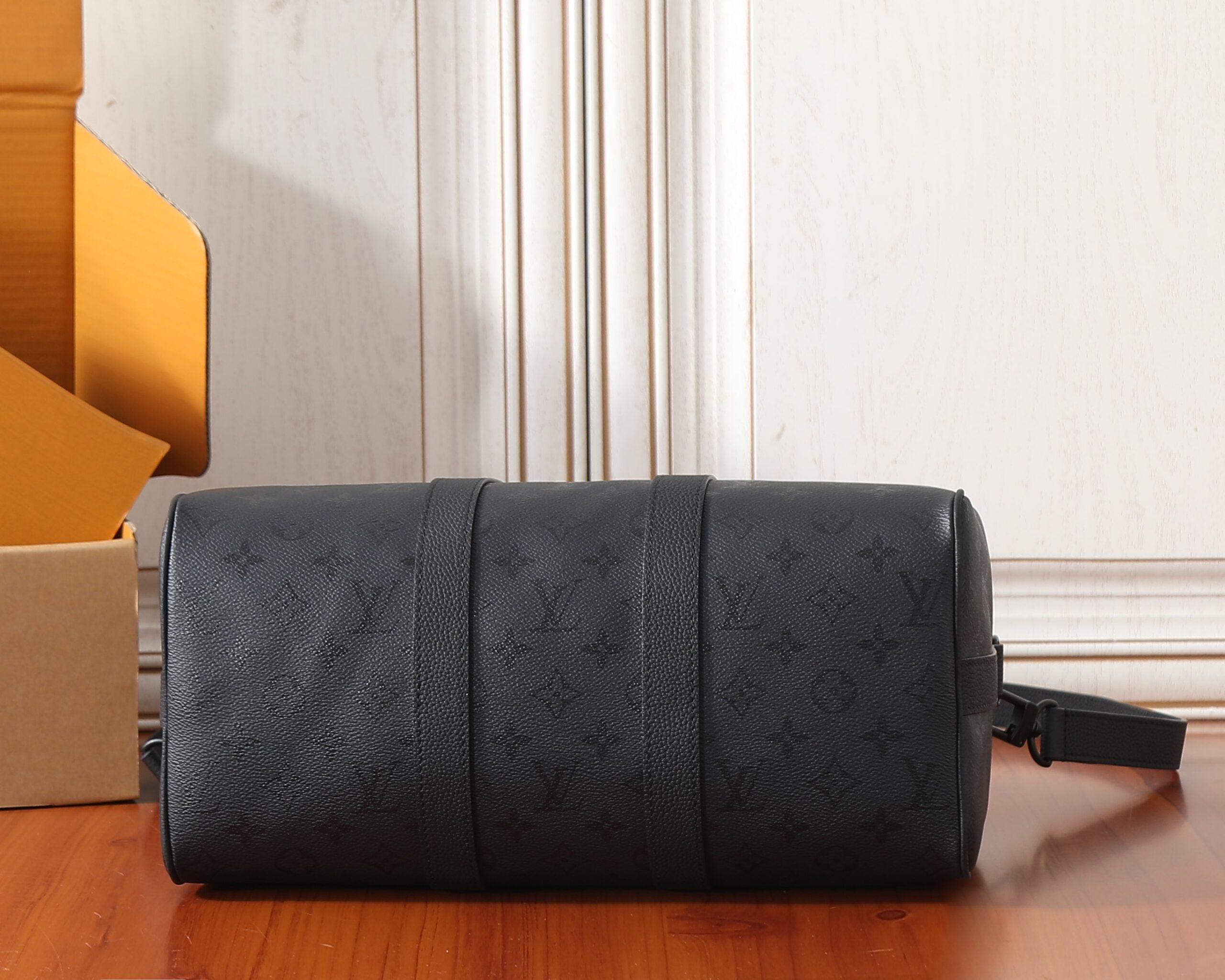 Louis Vuitton Keepall Bandouliere 35 Travel Bag - Image 7