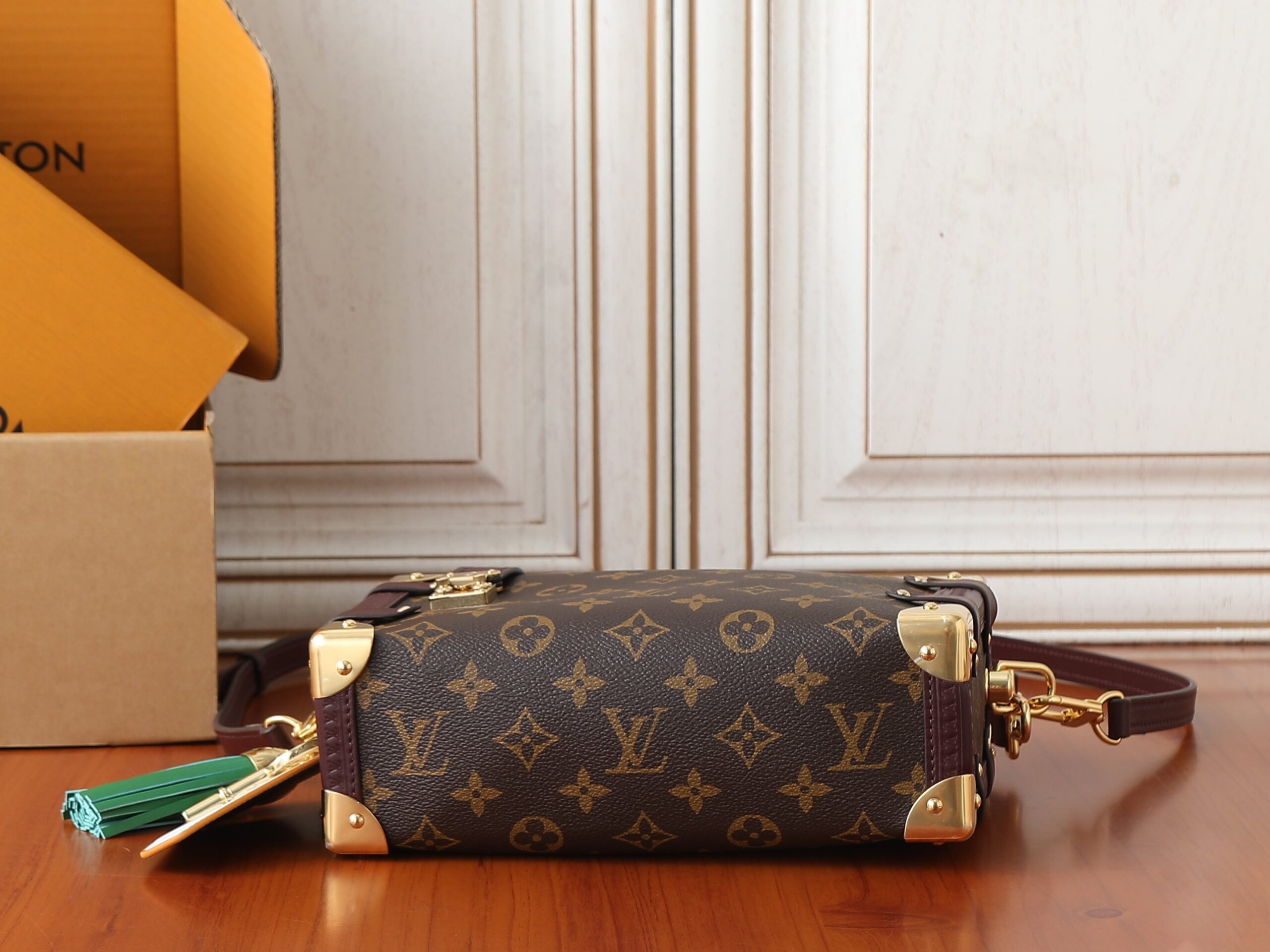 Louis Vuitton Flight Mode Getaway Side Trunk Medium Crossbody Bag - Image 7