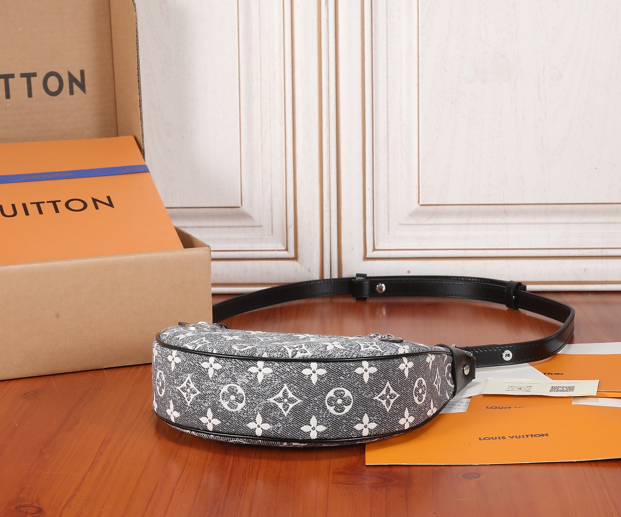 Louis Vuitton Loop Small Shoulder Bag in Monogram Denim - Image 7