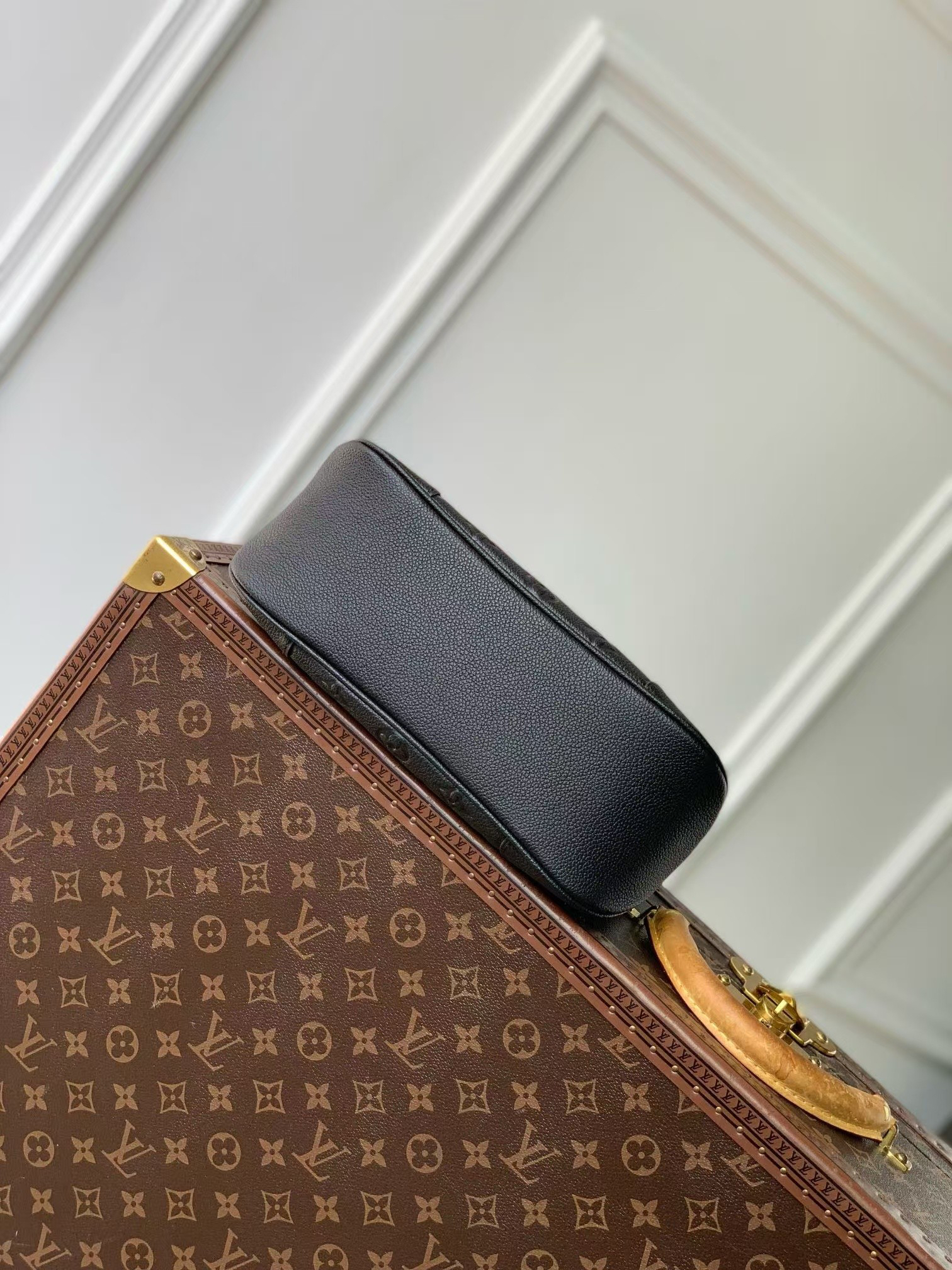 Louis Vuitton Boulogne Monogram Empreinte Leather Crossbody Bag - Image 7