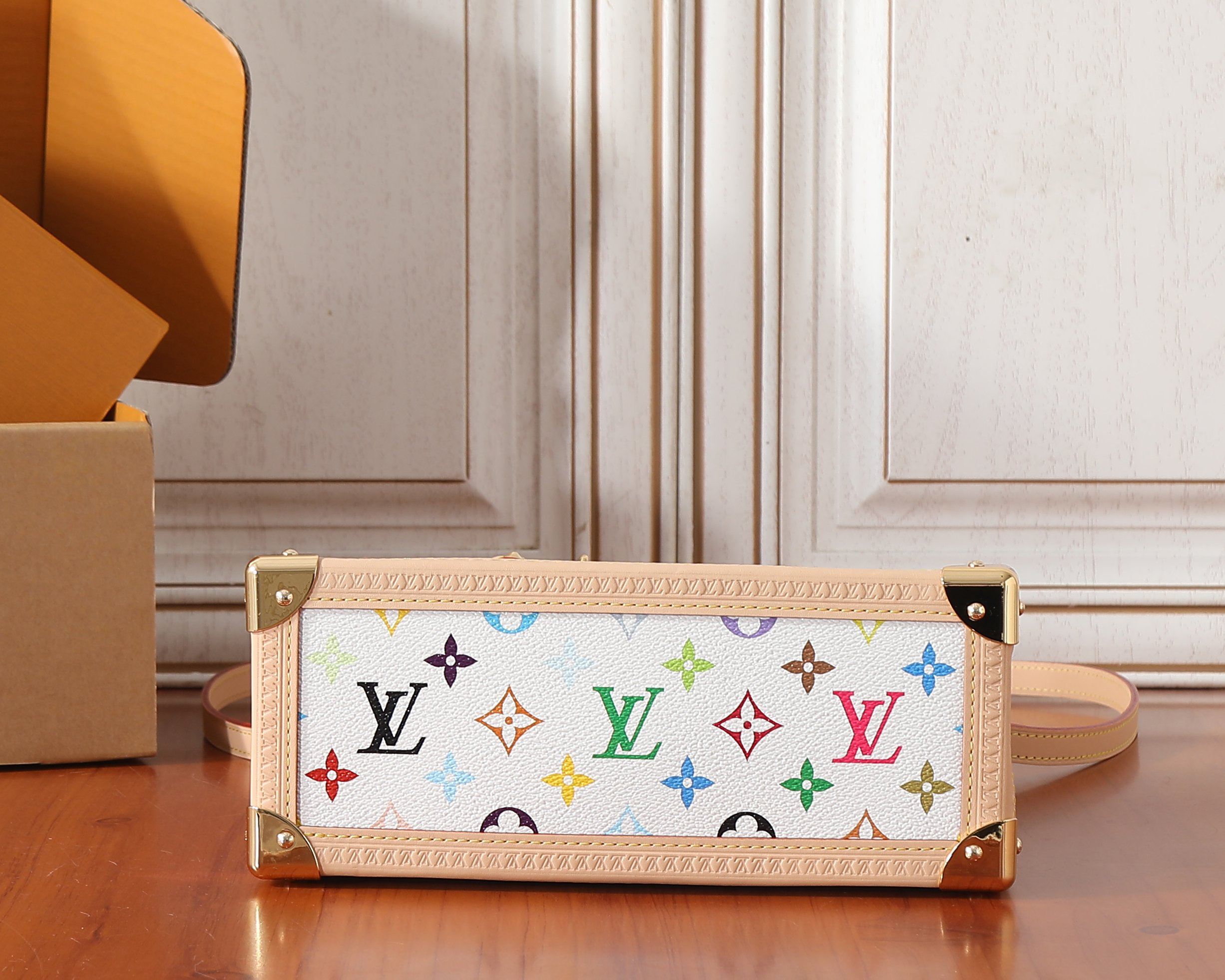 Louis Vuitton OnTheGo Small Handbag - Image 7