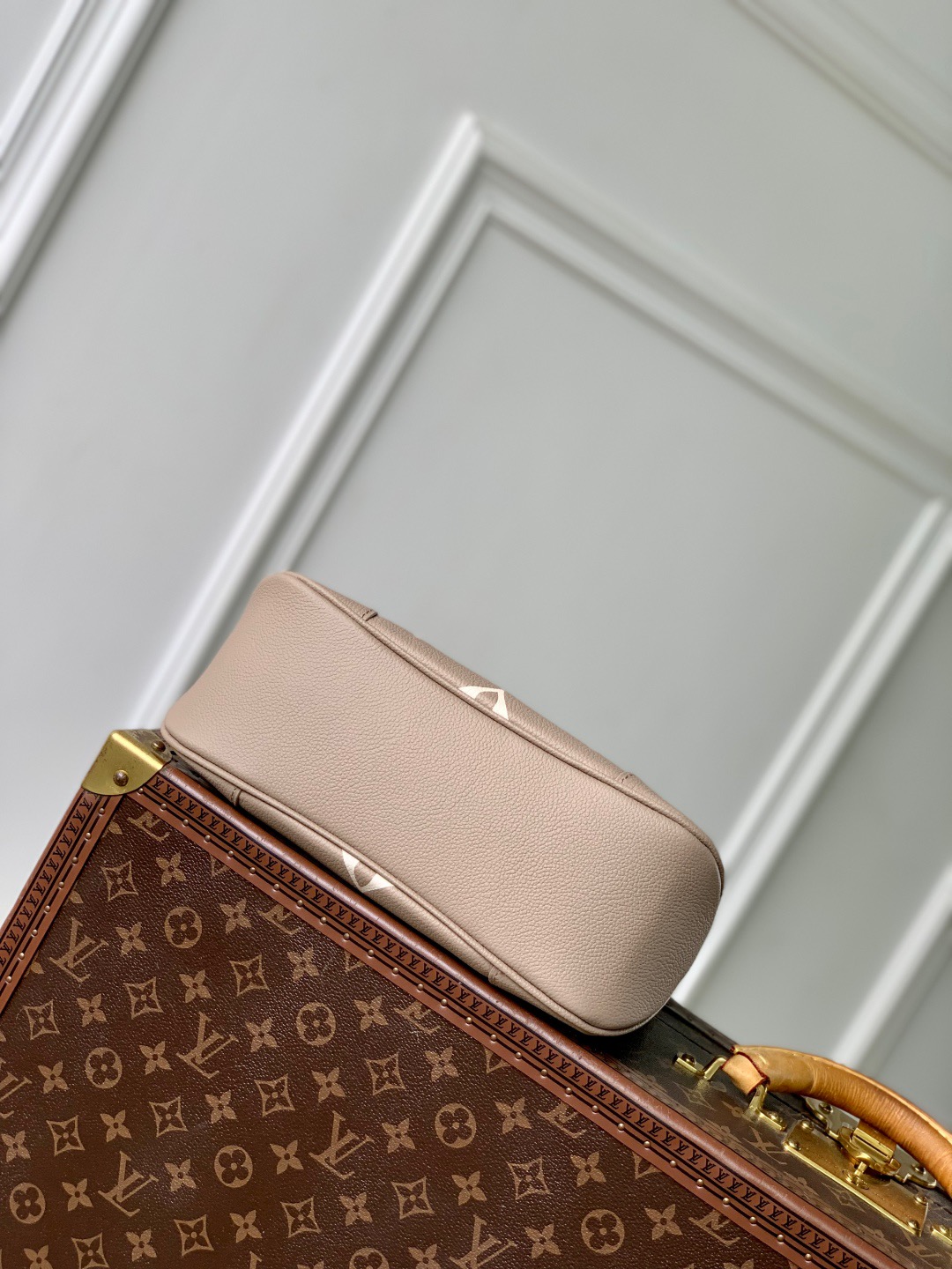 Louis Vuitton Boulogne Bag in Monogram Empreinte Leather - Image 7