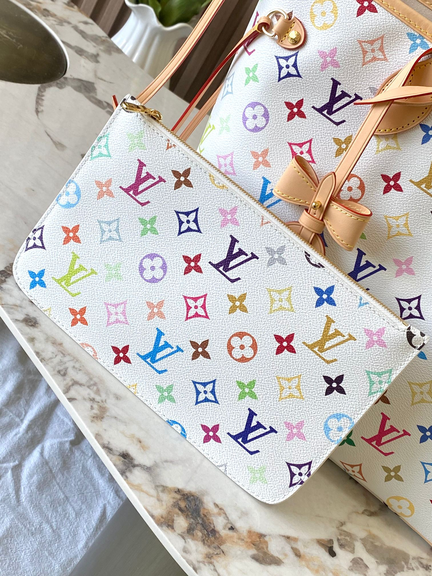 Louis Vuitton Neverfull MM Monogram Tote Bag - Image 7