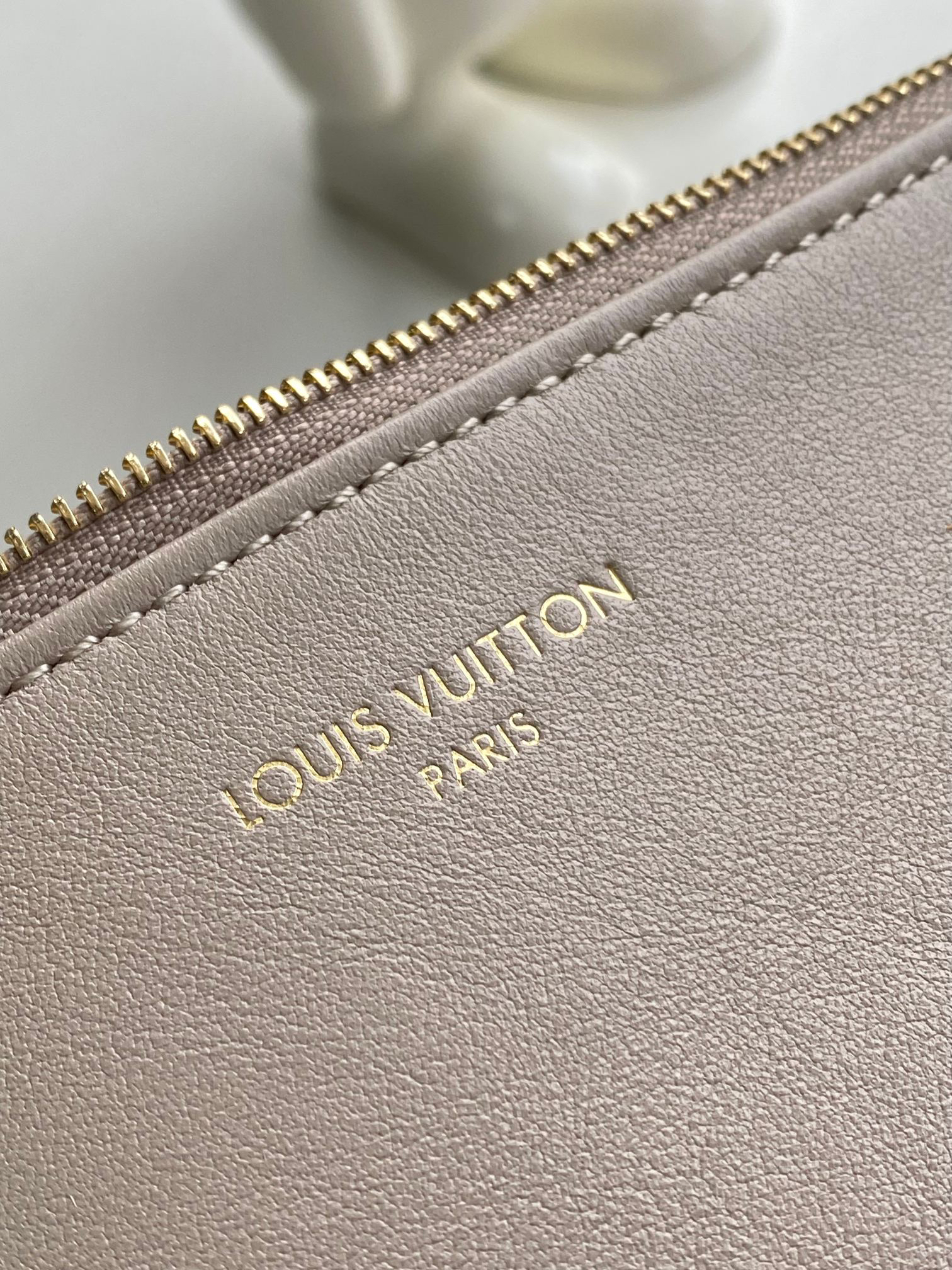 Louis Vuitton Coussin Shoulder Bag - Image 7