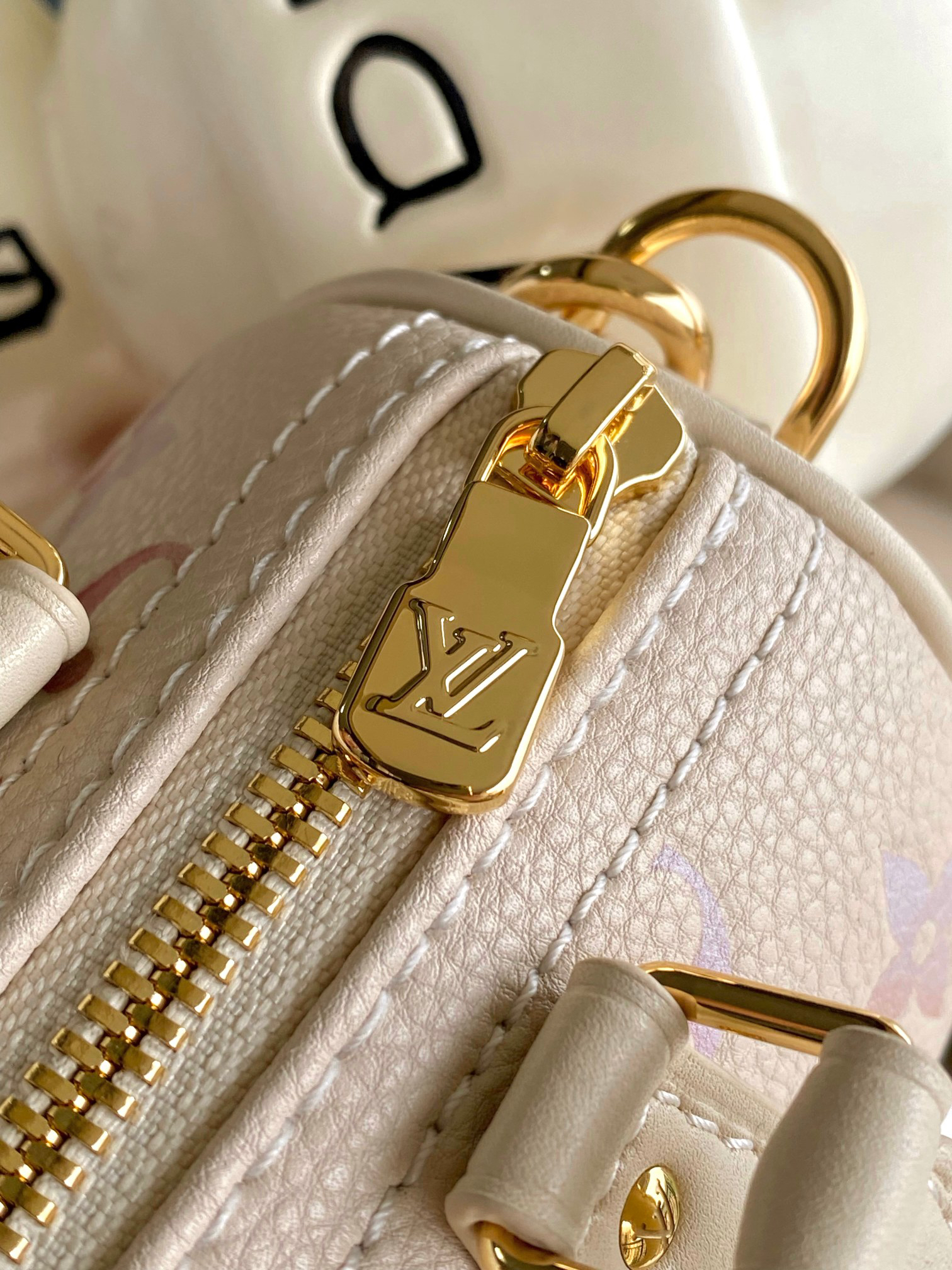 Louis Vuitton Nano Speedy M25591 Handbag - White Gradient - Image 7