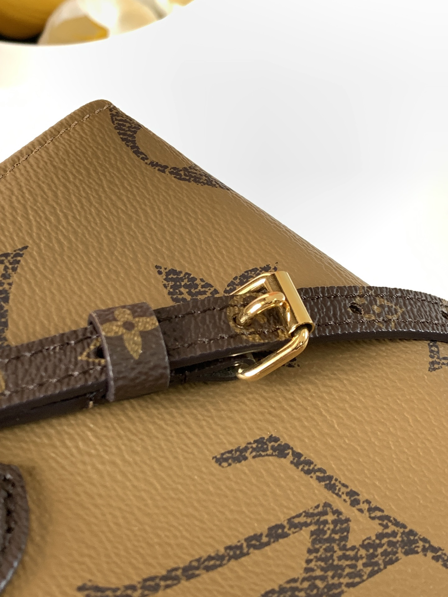 Louis Vuitton OnTheGo Tote Bag M46839 - Image 7