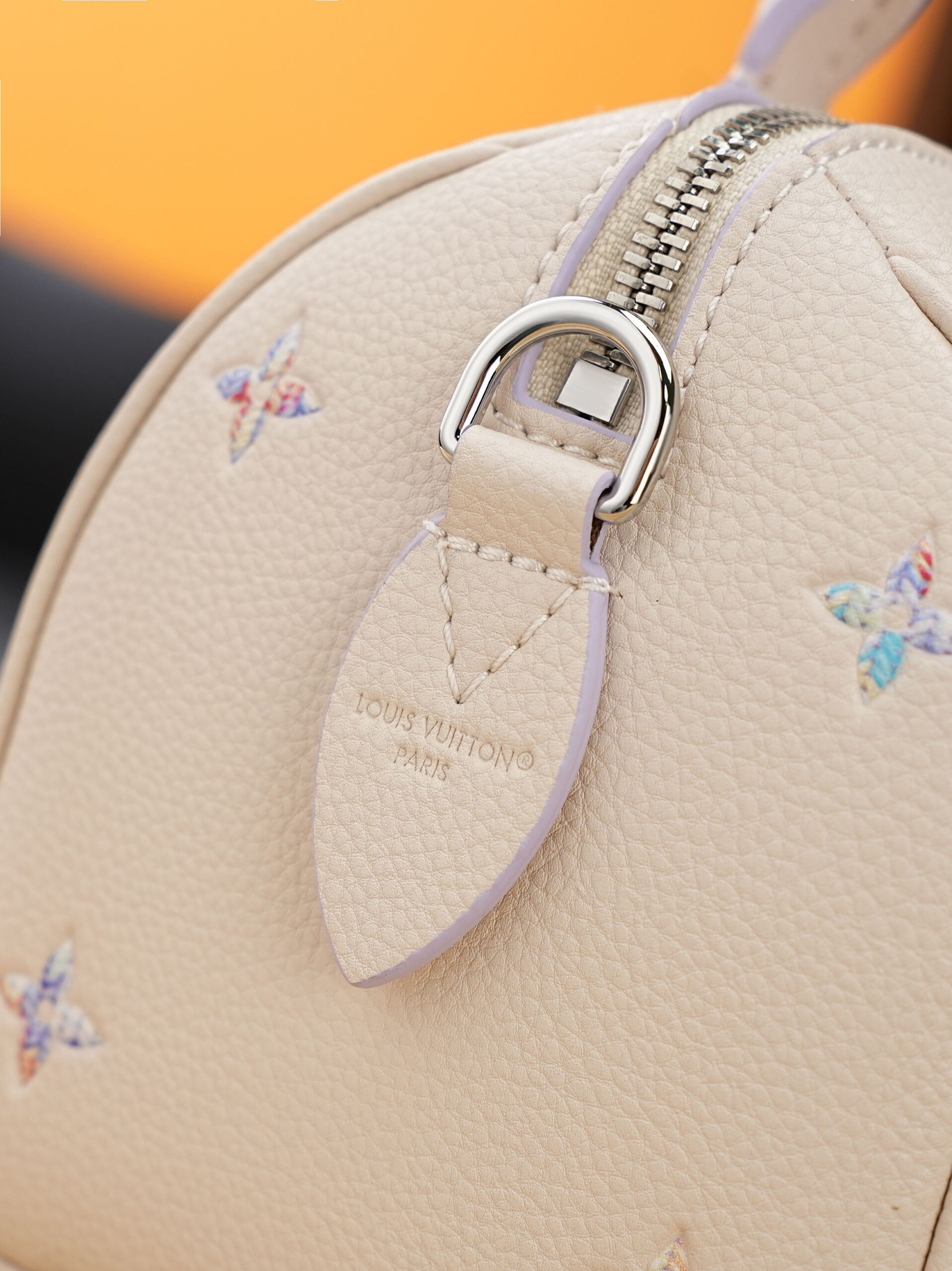 Louis Vuitton Speedy Bandoulière 20 Crossbody Bag in White and Purple Gradient - Image 7